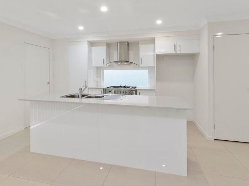 31 Tomaree Road, Ripley, QLD 4306