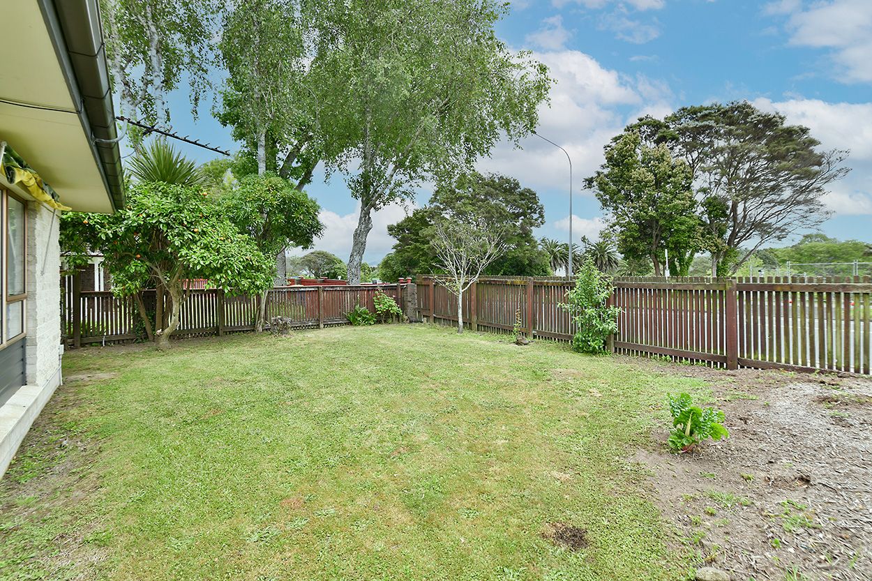 1/65 Edmonton Road, Henderson, Waitakere City