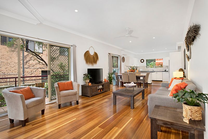 70 Hampden Road, Russell Lea NSW 2046