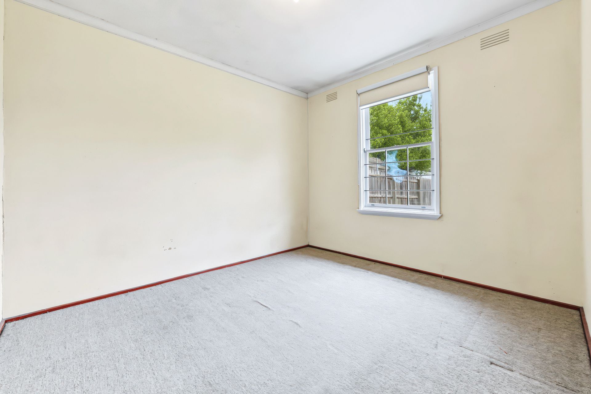 52 Bindy Street — photo 8 of 10