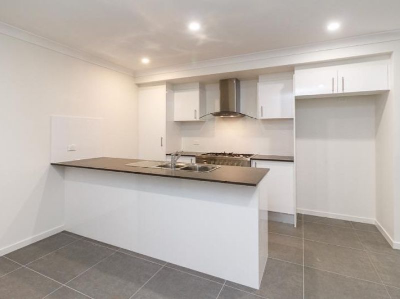 21 Soapstone Cresent, Yarrabilba, QLD 4207