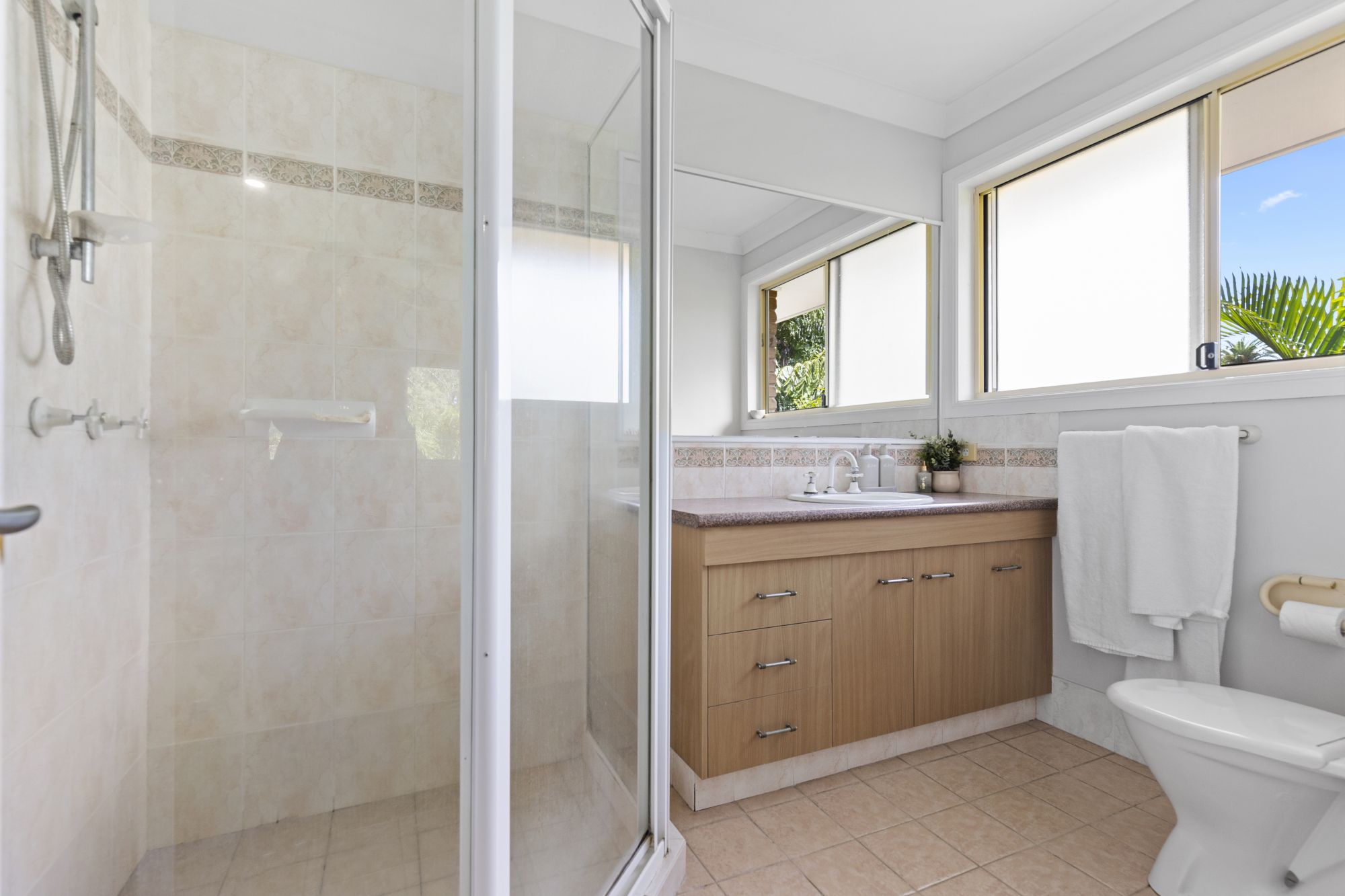 4 Tea Gardens Place — photo 18 of 27