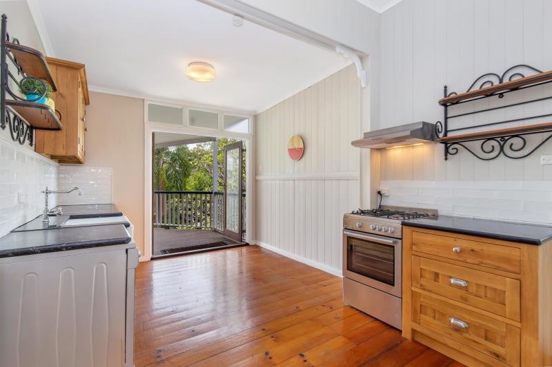 32 Belmont Crescent, Bardon, QLD 4065