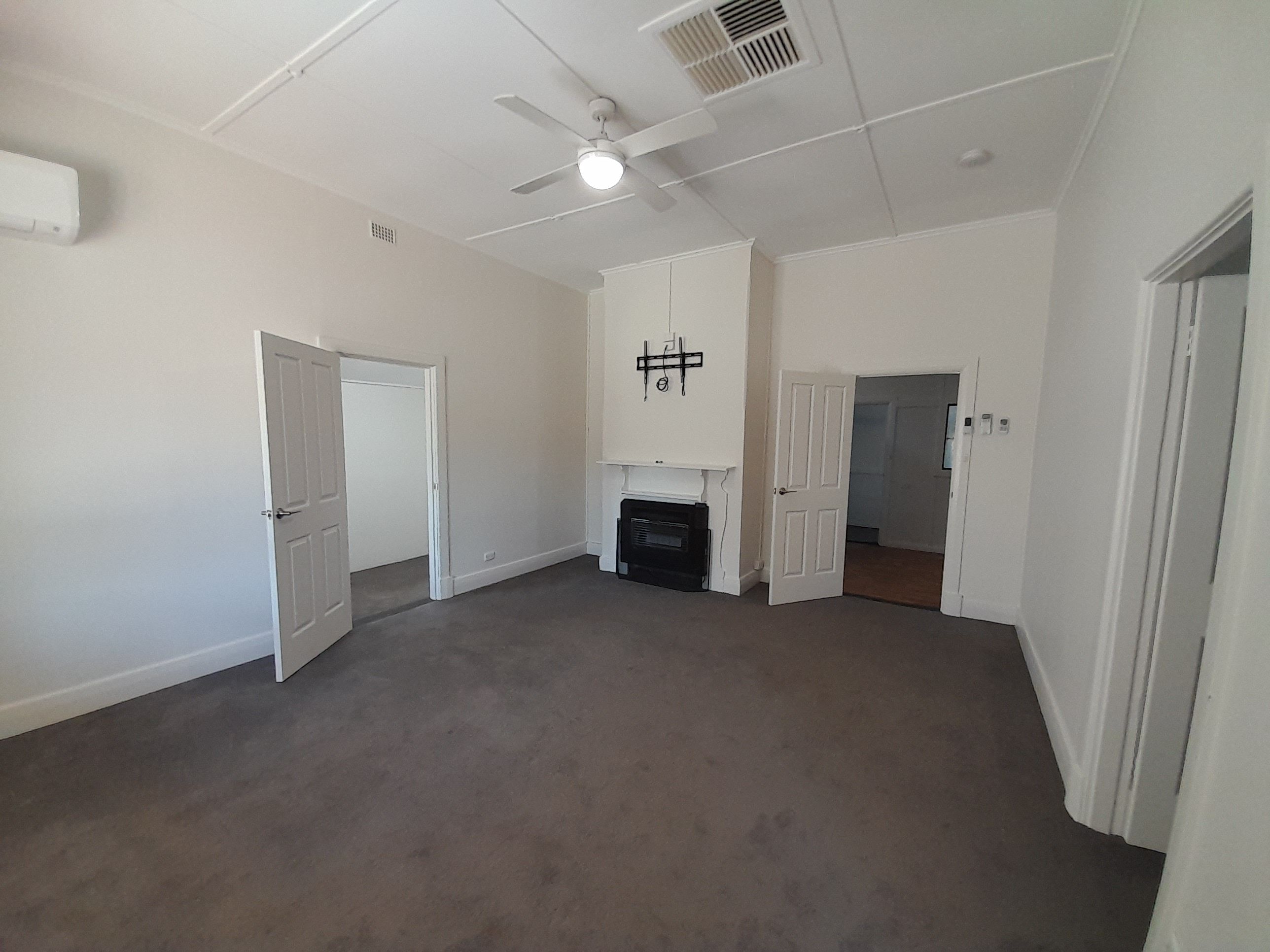 11 Henderson Street, Waikerie, SA 5330