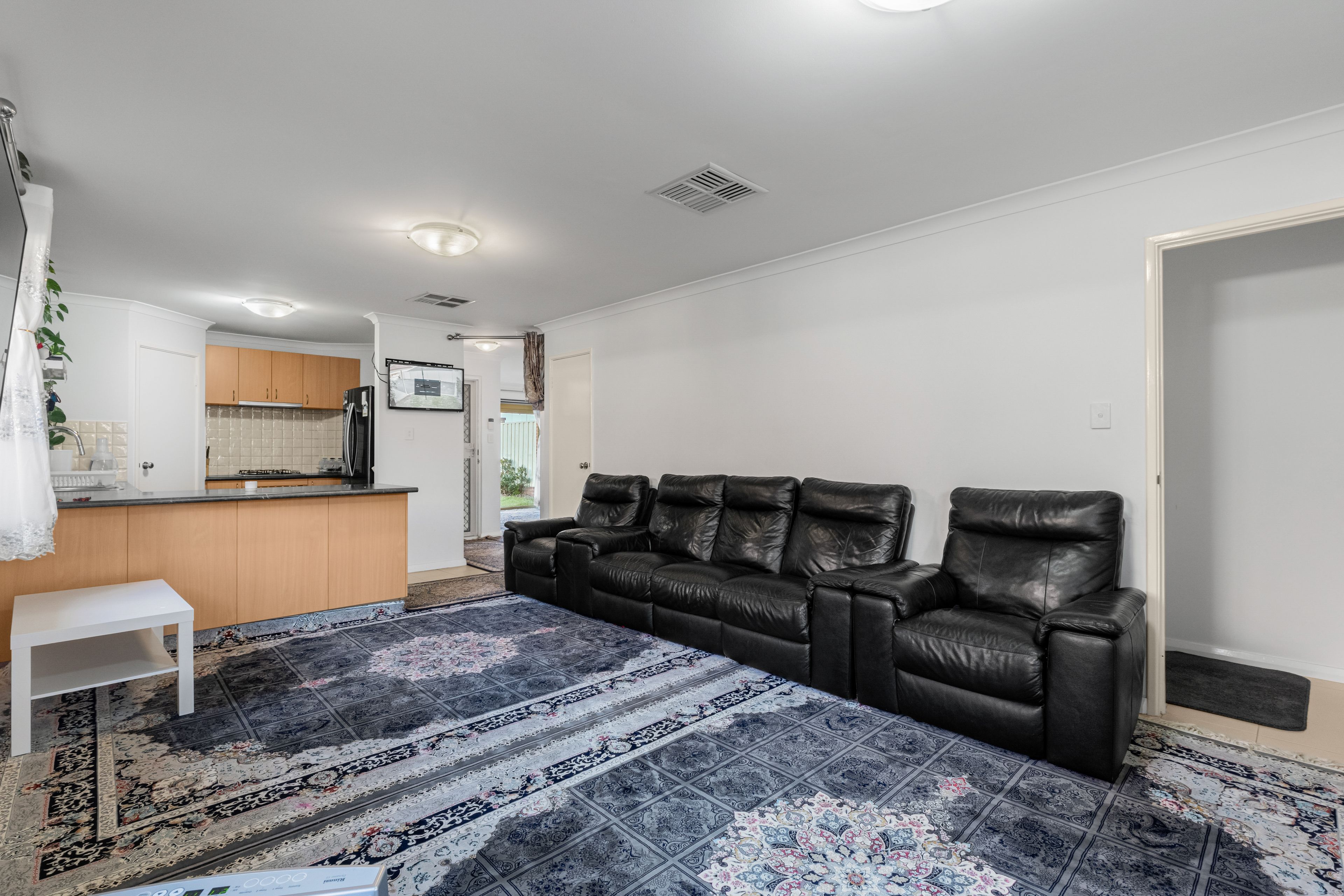 24/135 Challis Road — photo 4 of 18