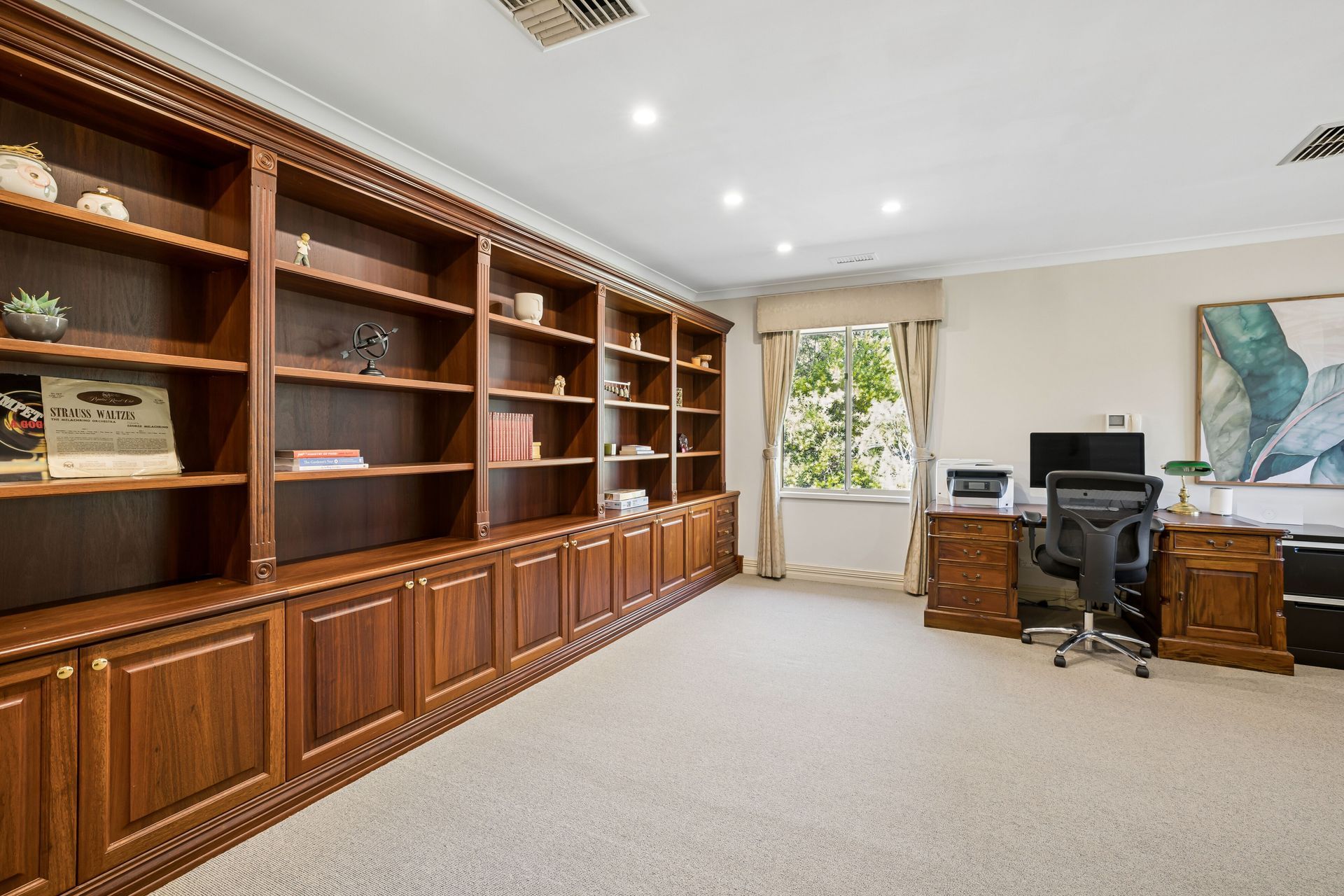 15 Wolfe Road — photo 13 of 30