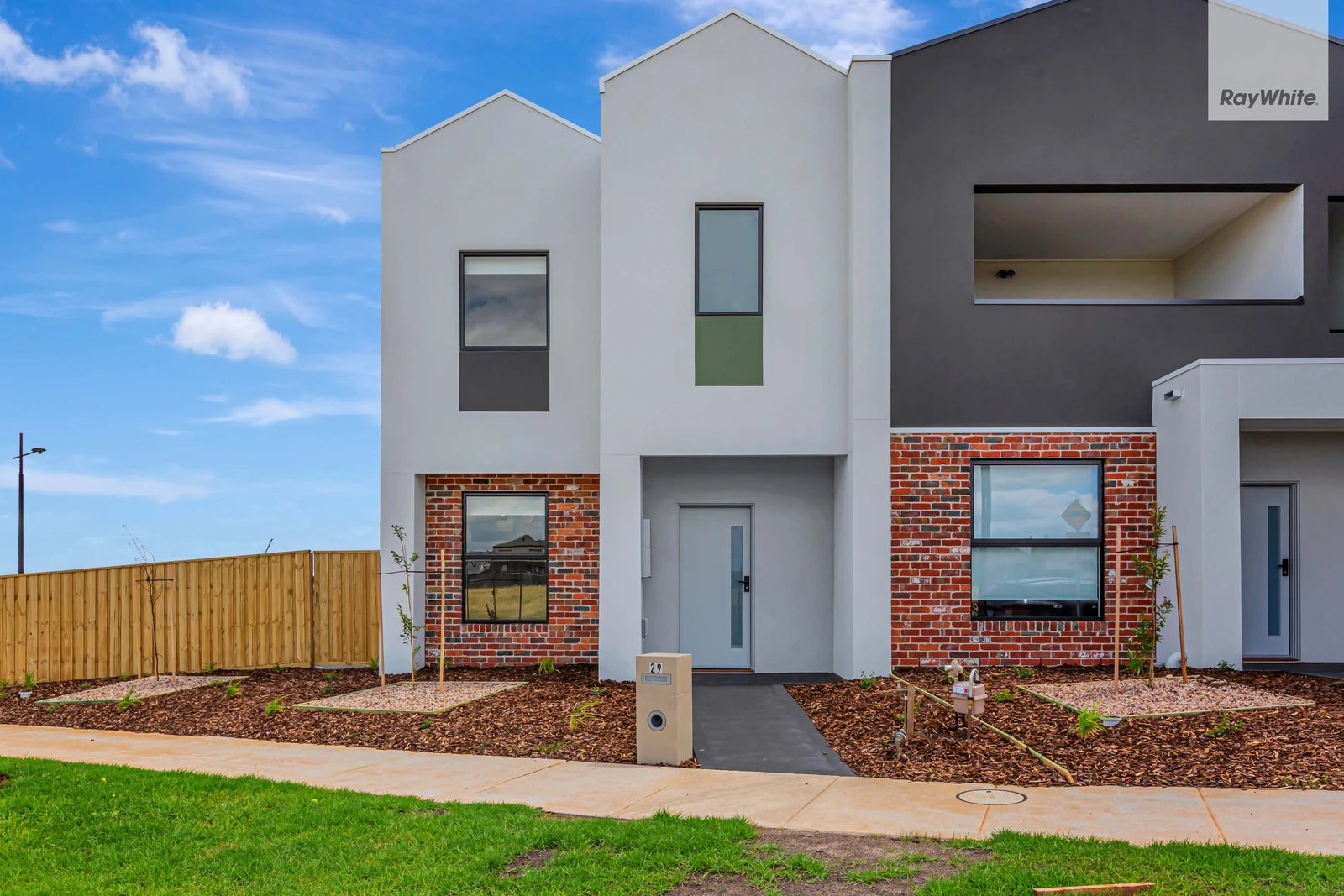 29 Hem Parkway, FRASER RISE, VIC 3336