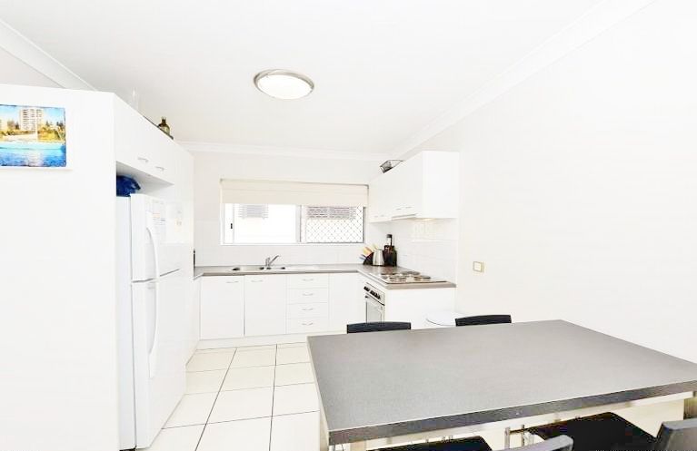 1/10 Birdwood Road, Holland Park West, QLD 4121