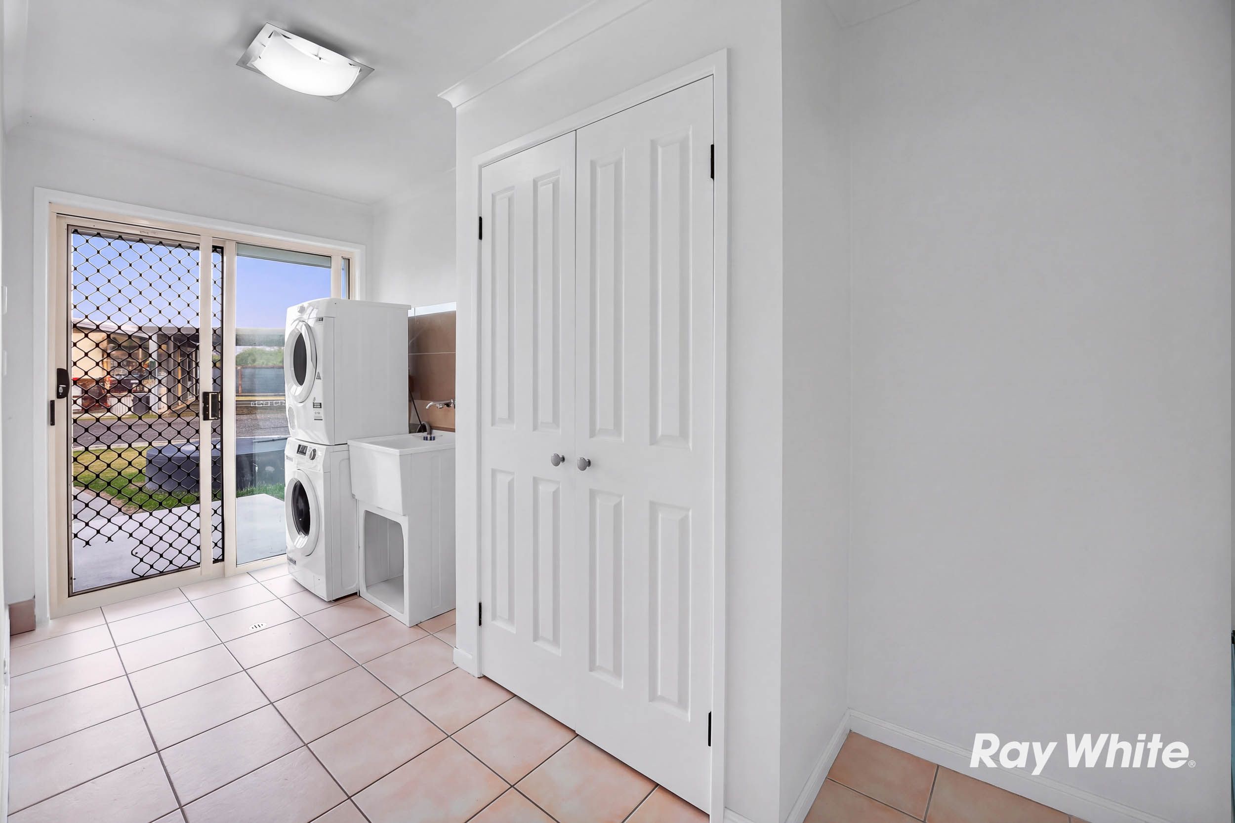 17-19 Manikato Close — photo 18 of 30