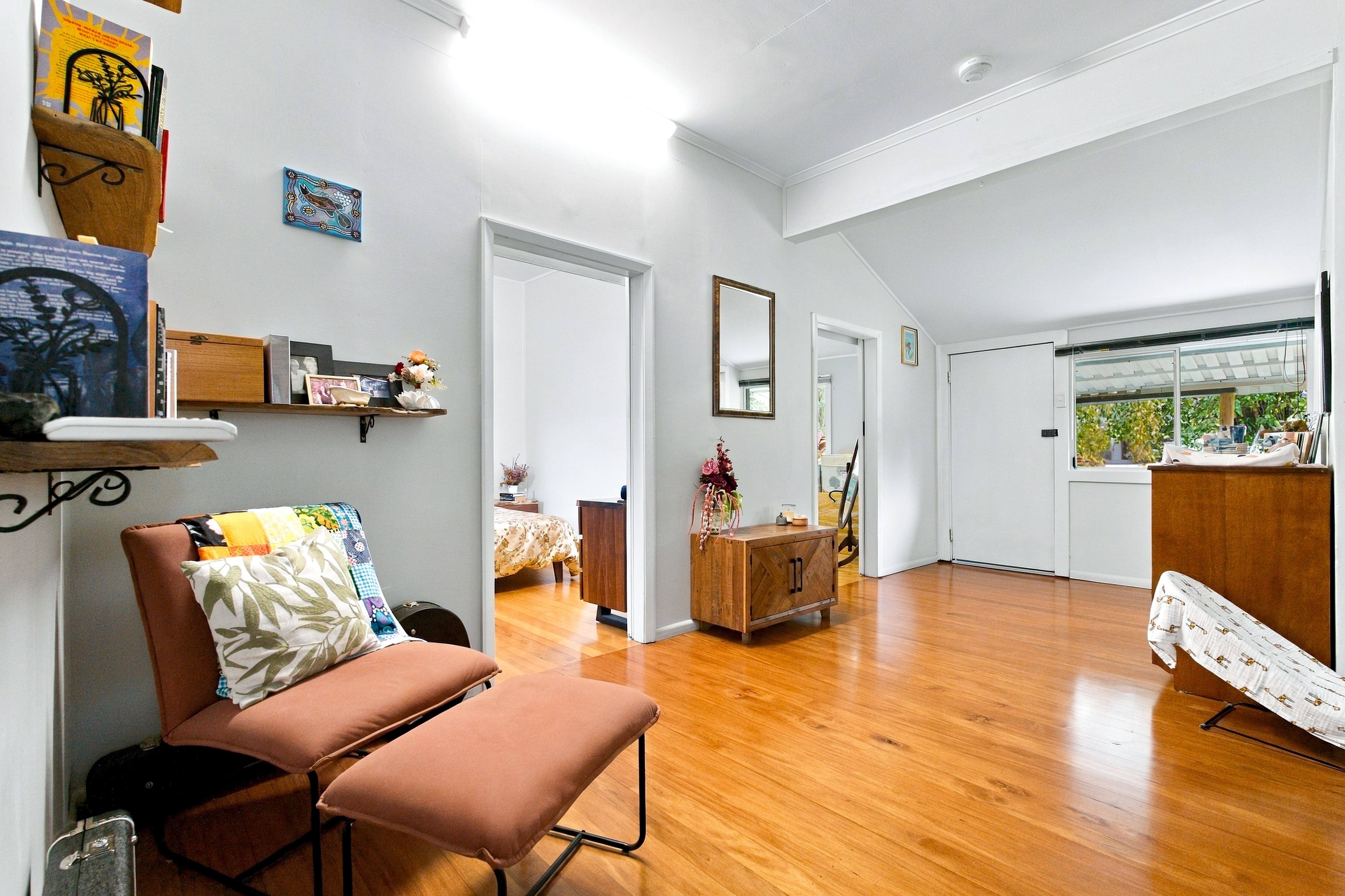 9 Bartle Street — photo 3 of 30
