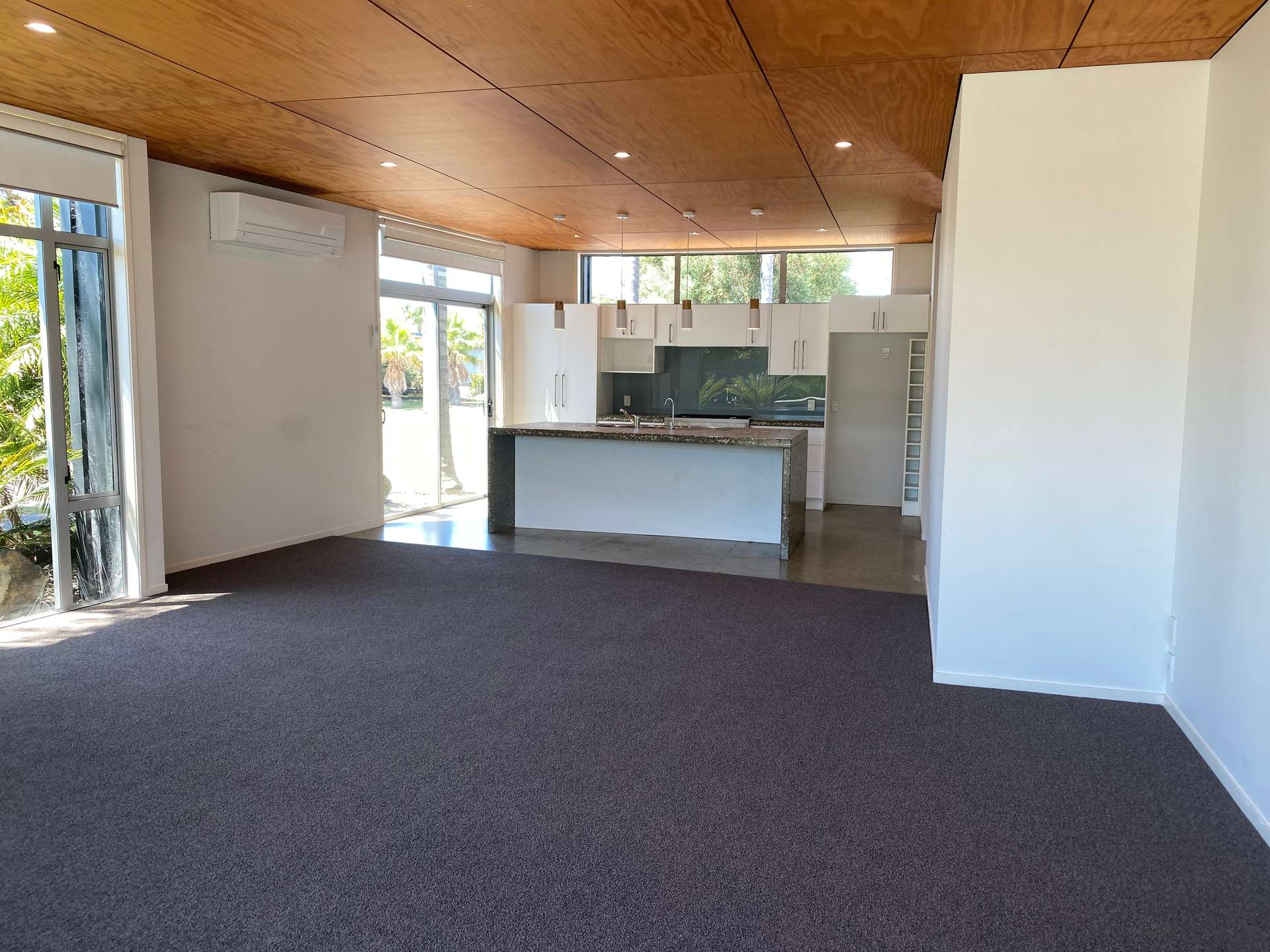24 Nautilus Drive photo 6