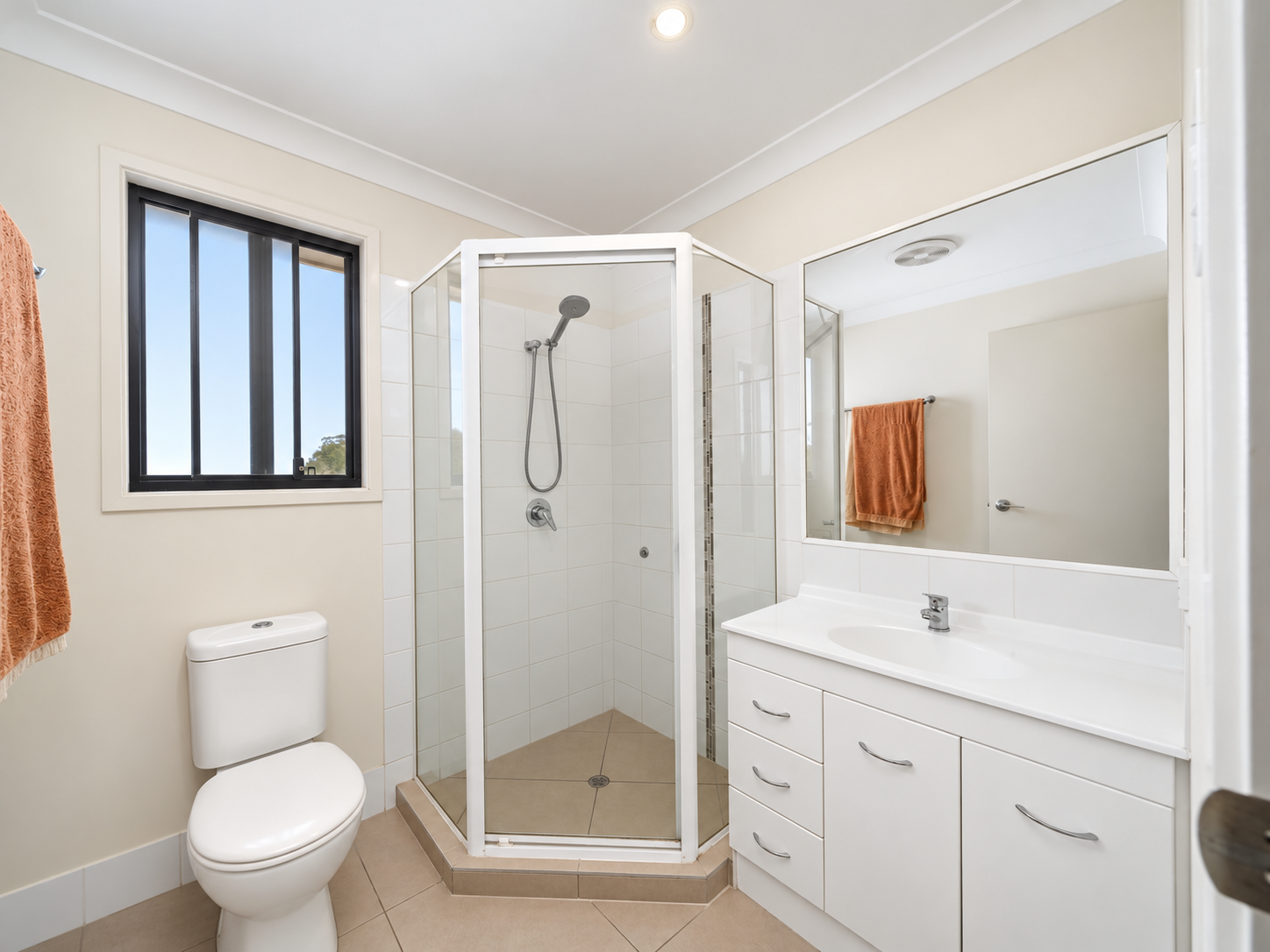 37 Bowerbird Crescent — photo 11 of 21