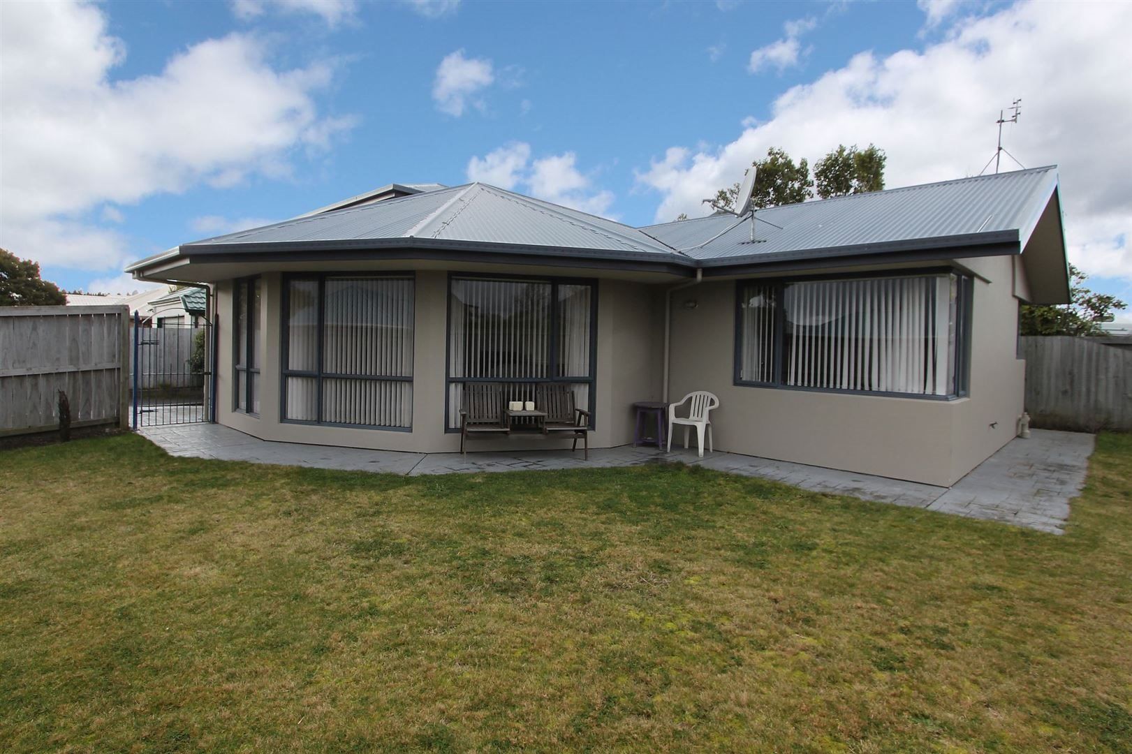 2 Anglesea Avenue, Parklands, Christchurch City