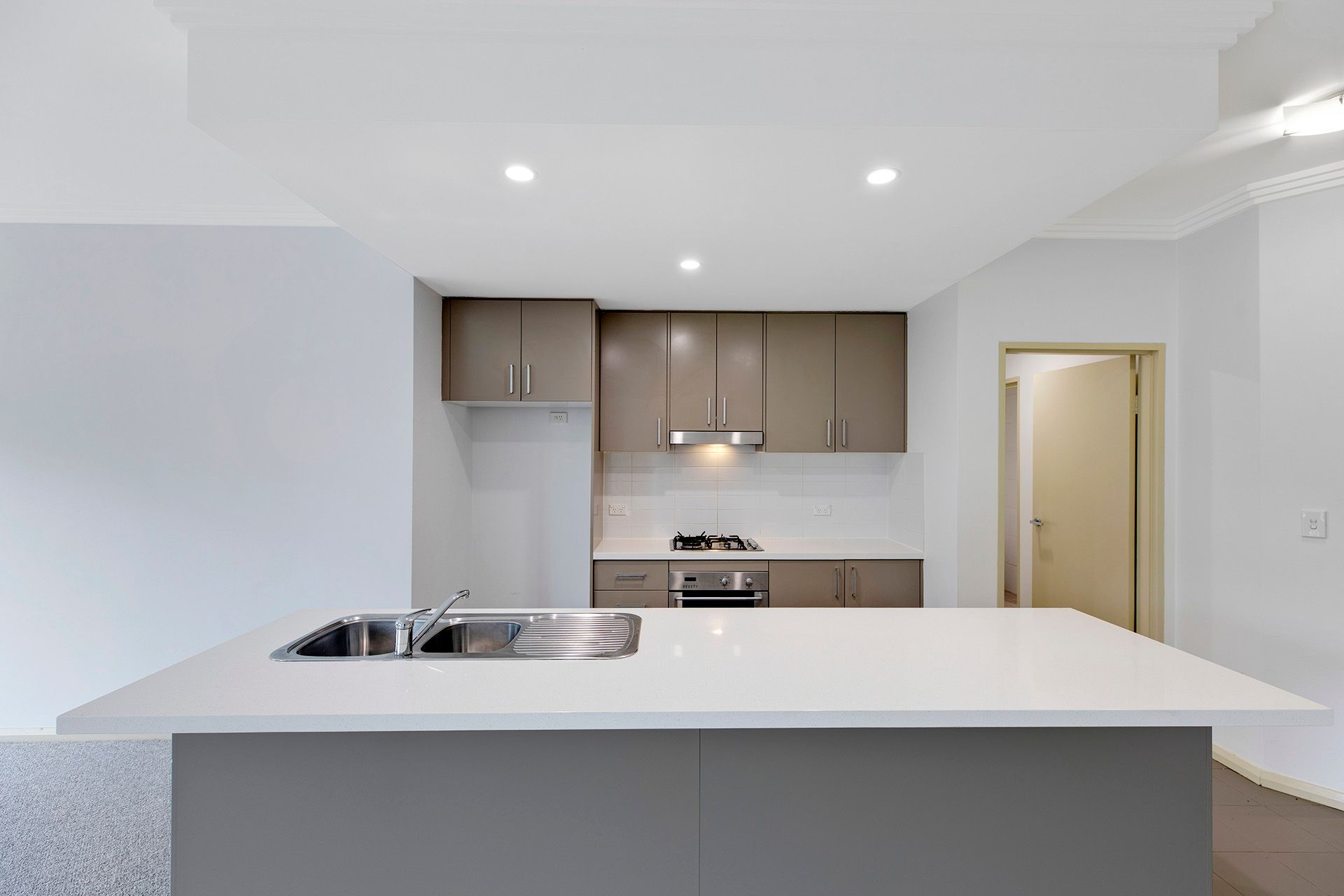 5/18-24 Torrens Avenue — photo 4 of 13