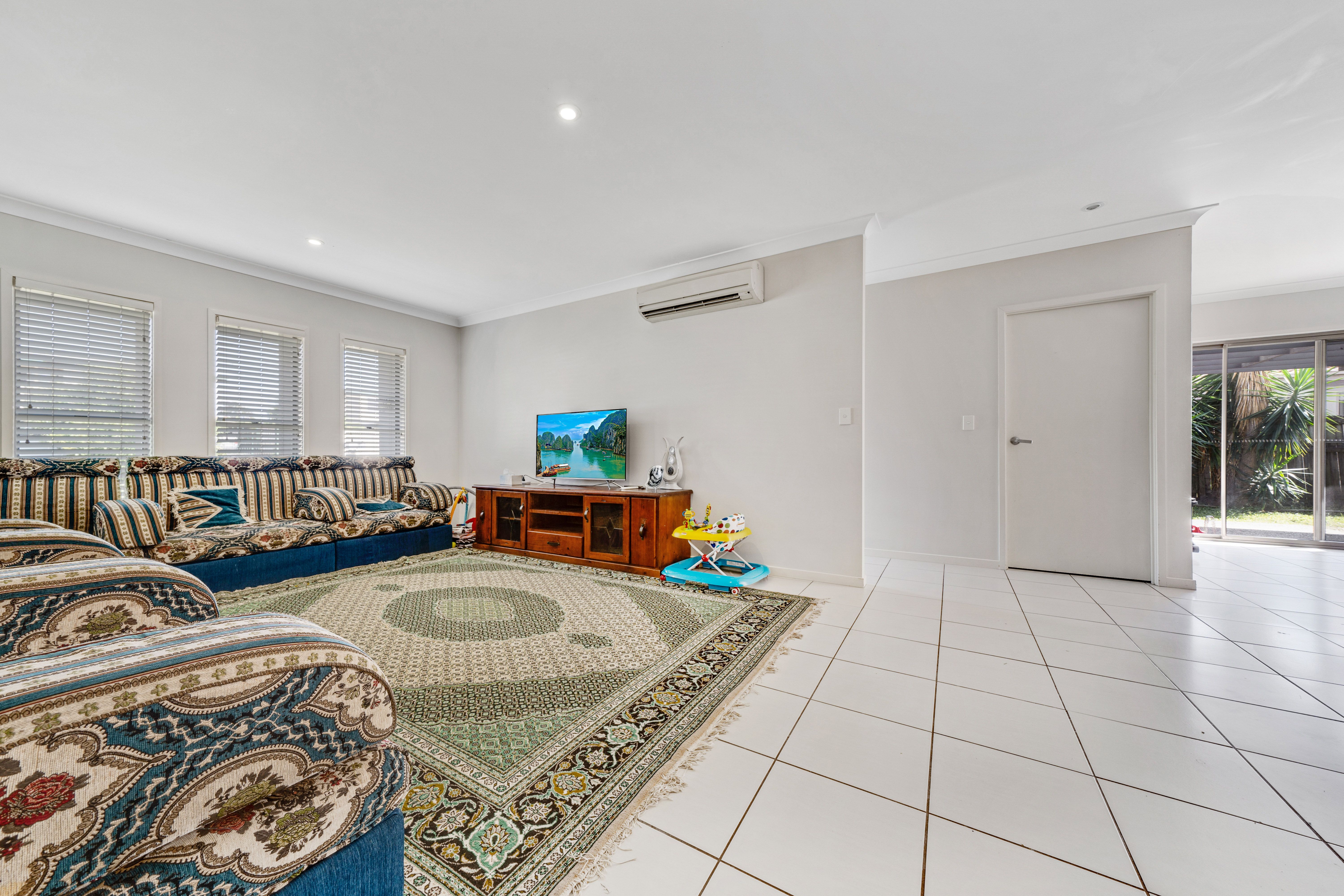 55 Fourth Avenue, Marsden, QLD 4132