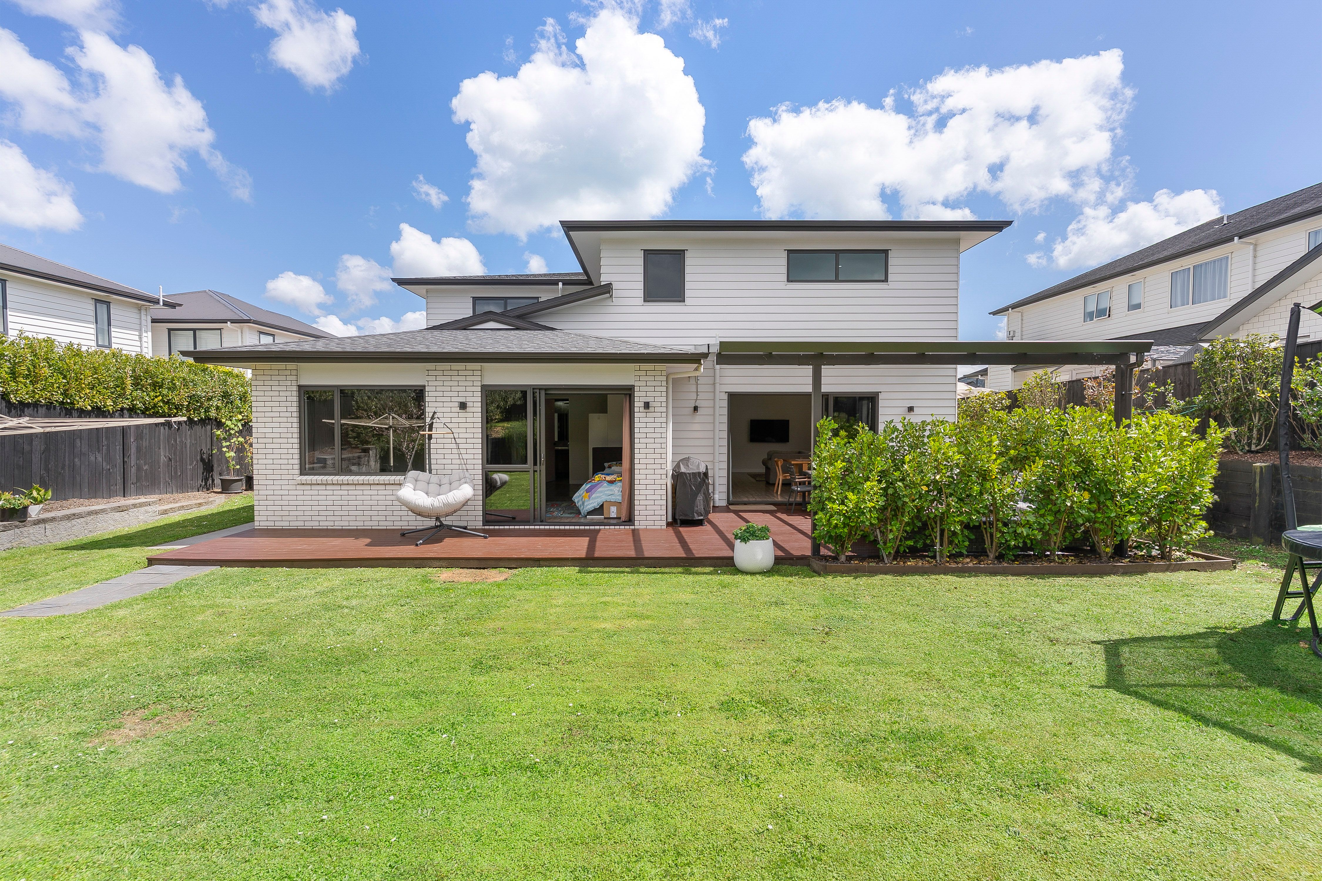 8 Keshvara Road, Beachlands, Manukau City