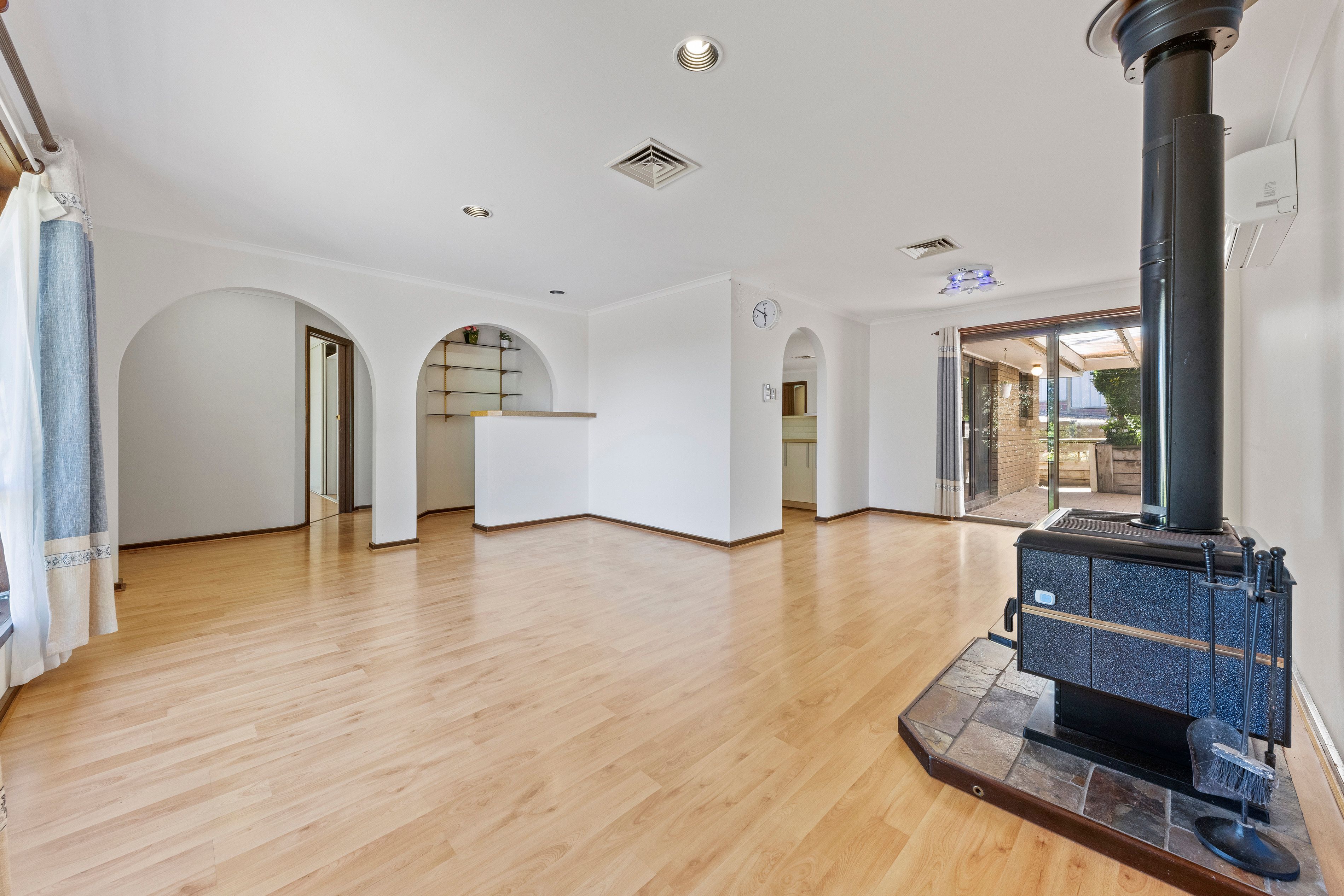 8 Cameron Court, Redwood Park, SA 5097