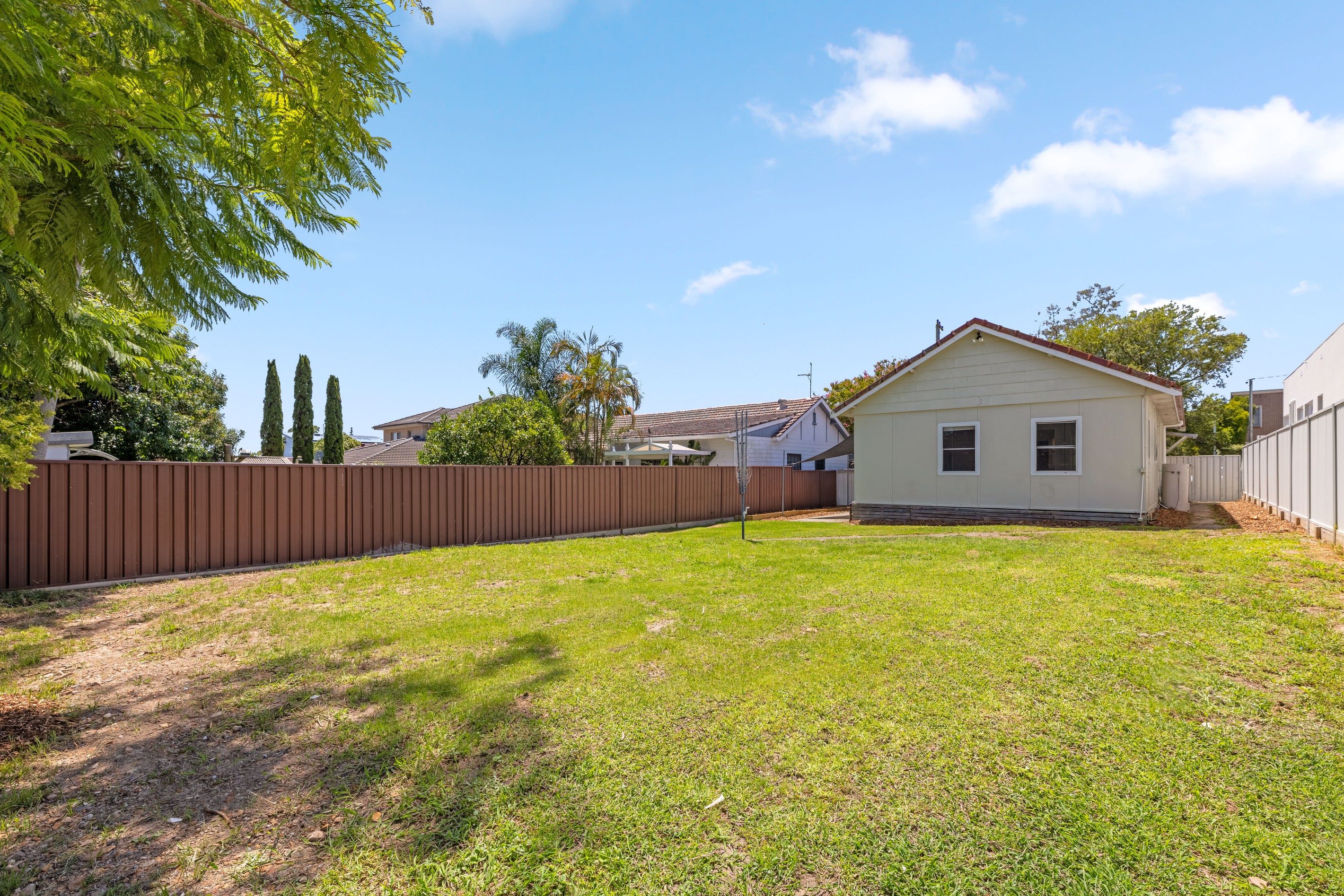 17 Kenneth Avenue, Kirrawee, NSW 2232