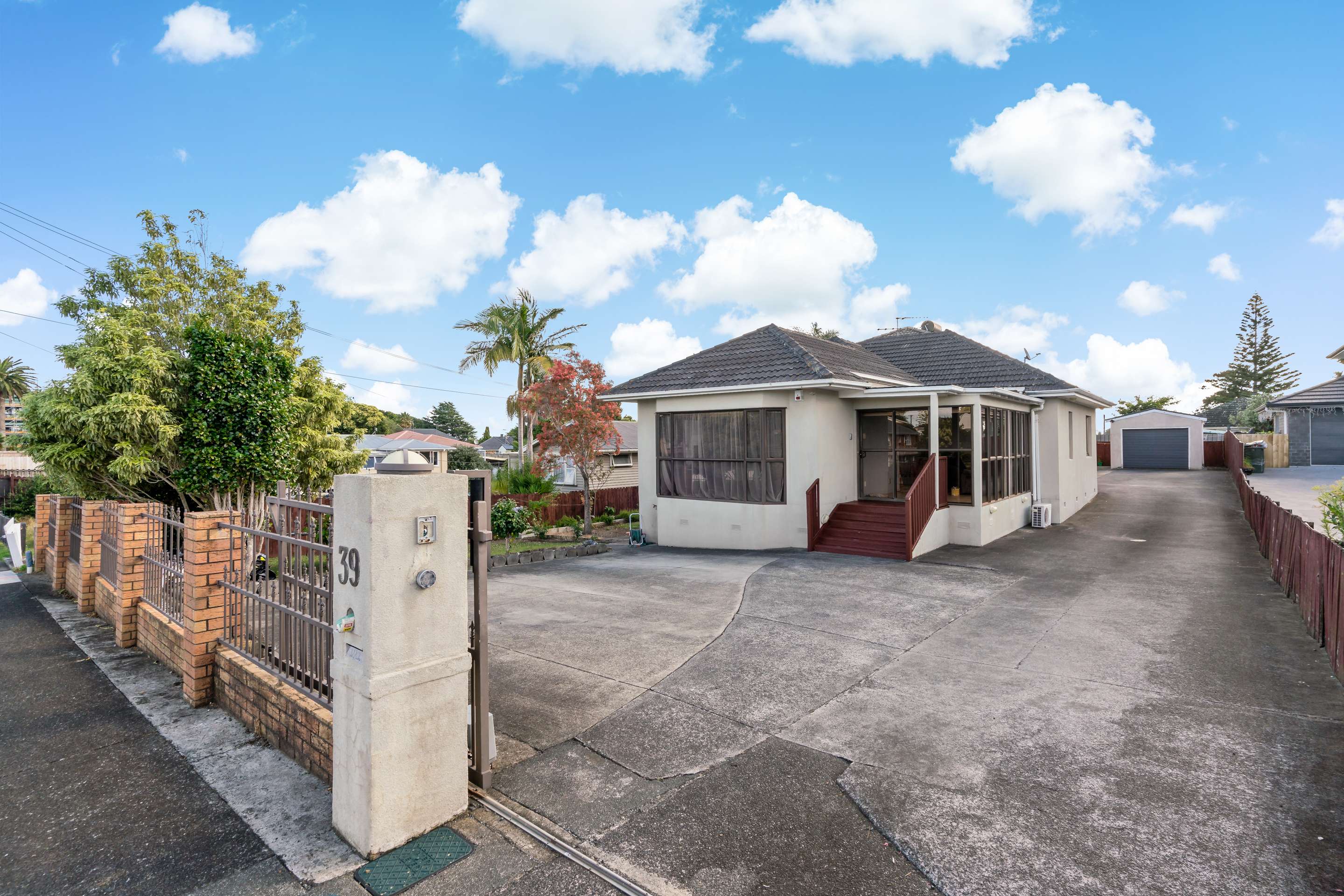 39 Churchill Avenue, Manurewa, Manukau City Real Estate Ray White