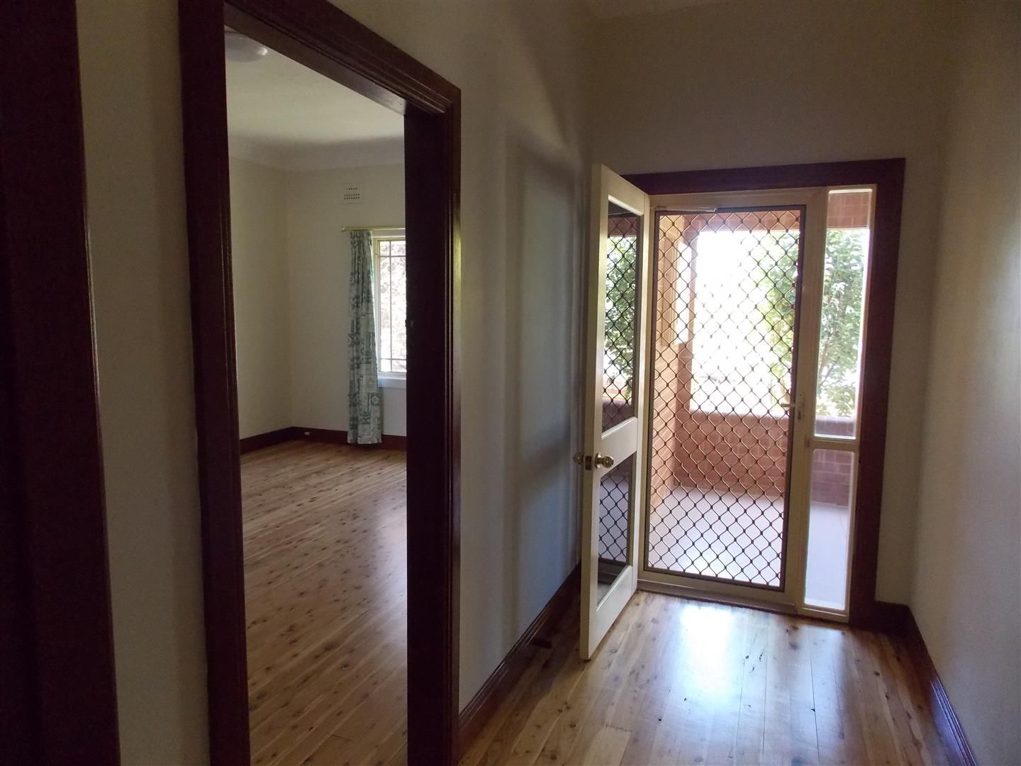 22 Victoria Street — photo 4 of 14