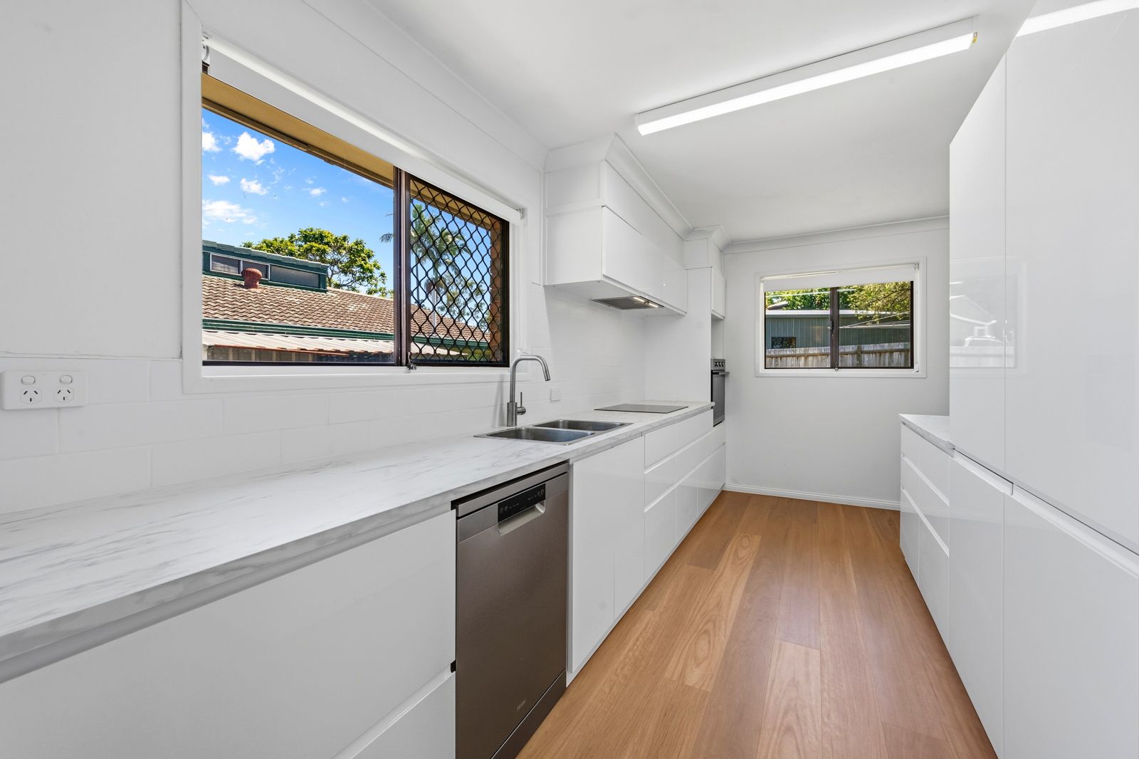 12 Valiant Crescent, Strathpine, QLD 4500