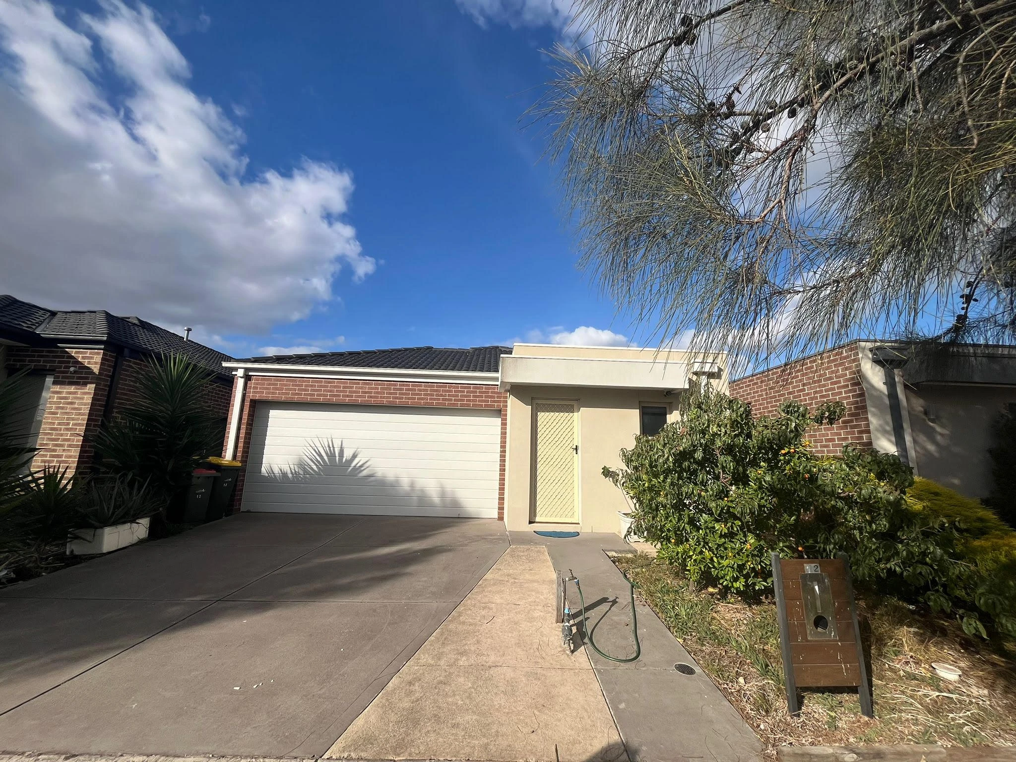 12 BARNSLEY Street, Truganina, VIC 3029