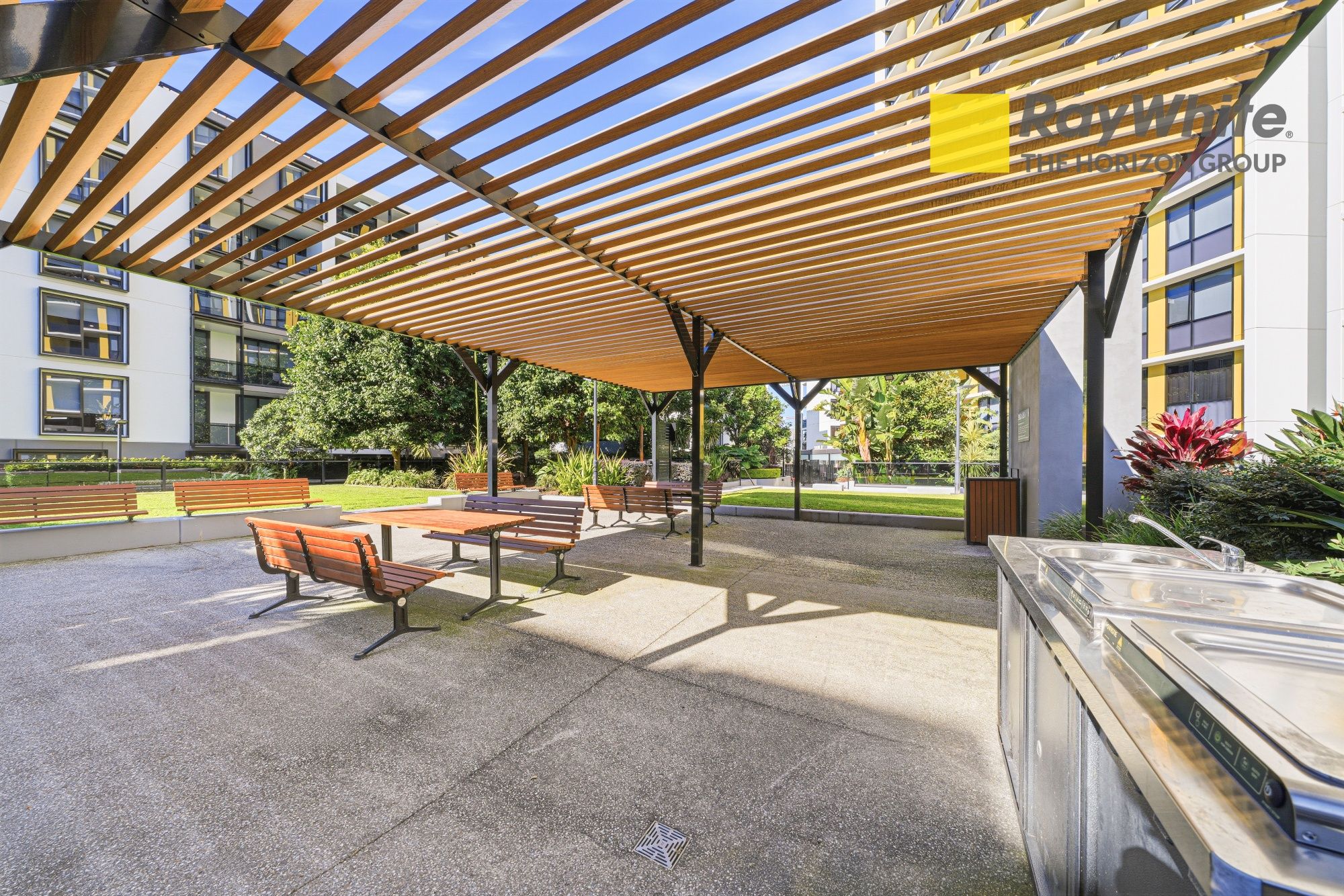 234/811 Elizabeth Street — photo 12 of 22