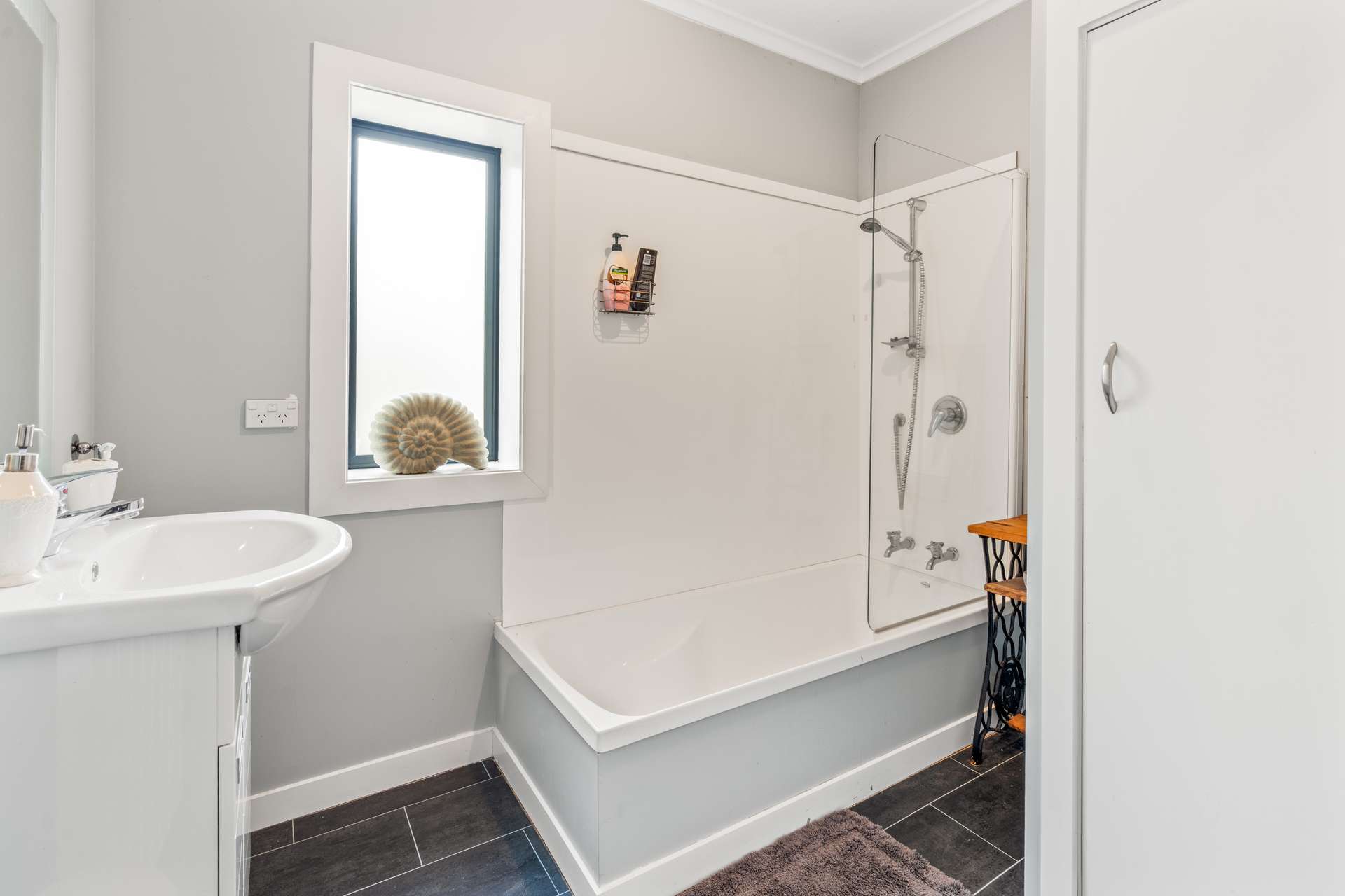 68 Factory Road photo 20