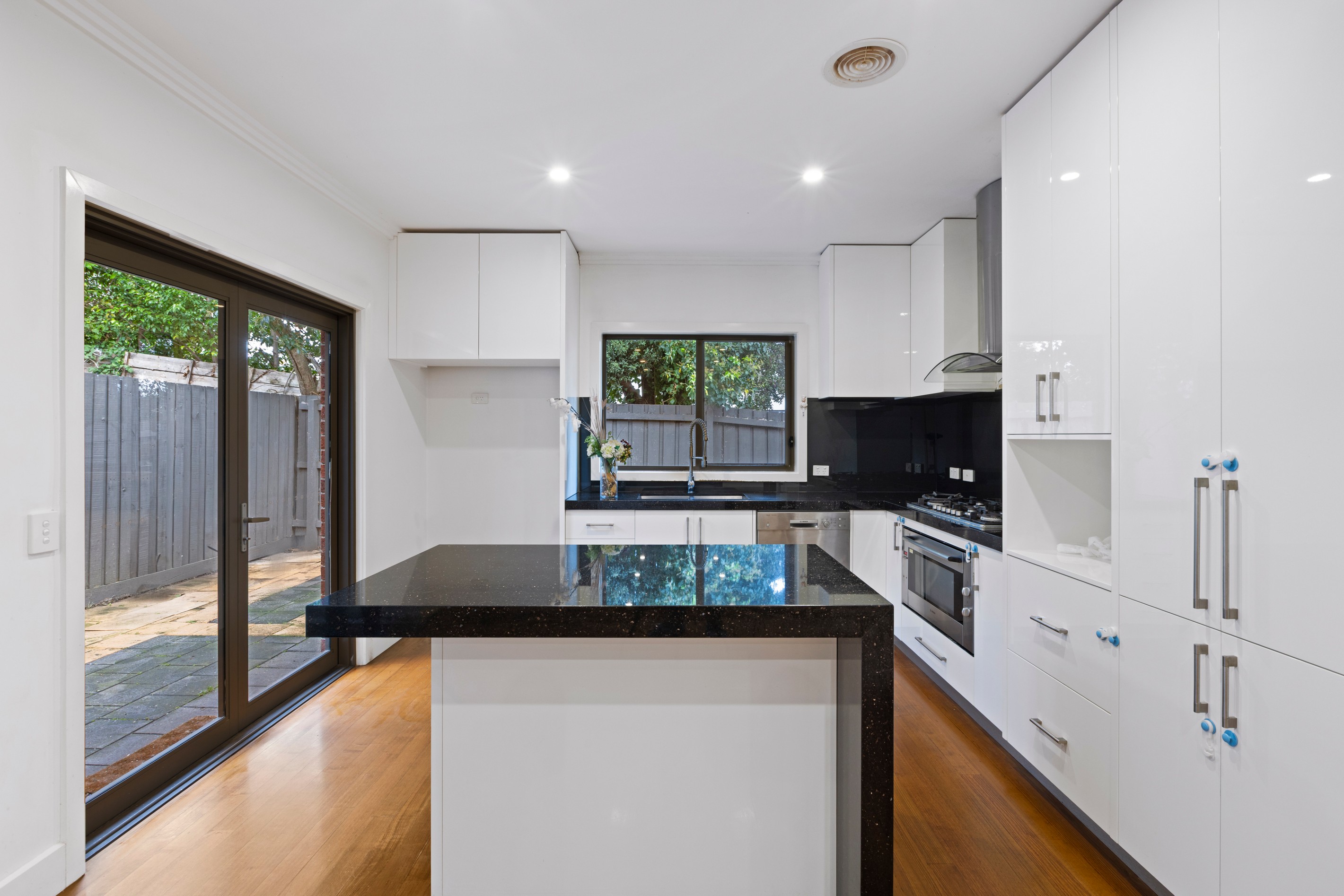 2/416 High Street Road, Mount Waverley, VIC 3149