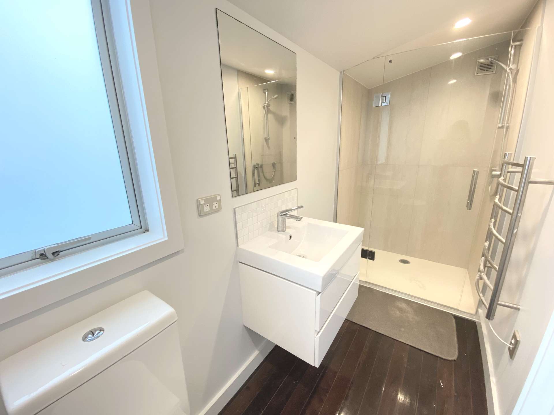28b Godden Crescent photo 14