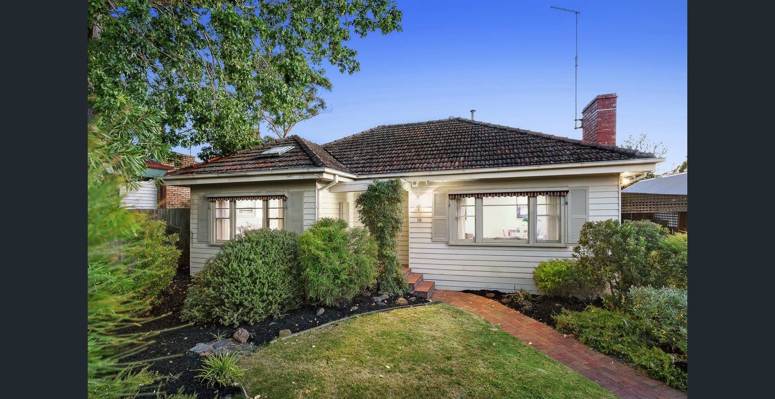 16 Heather Grove, Nunawading, VIC 3131