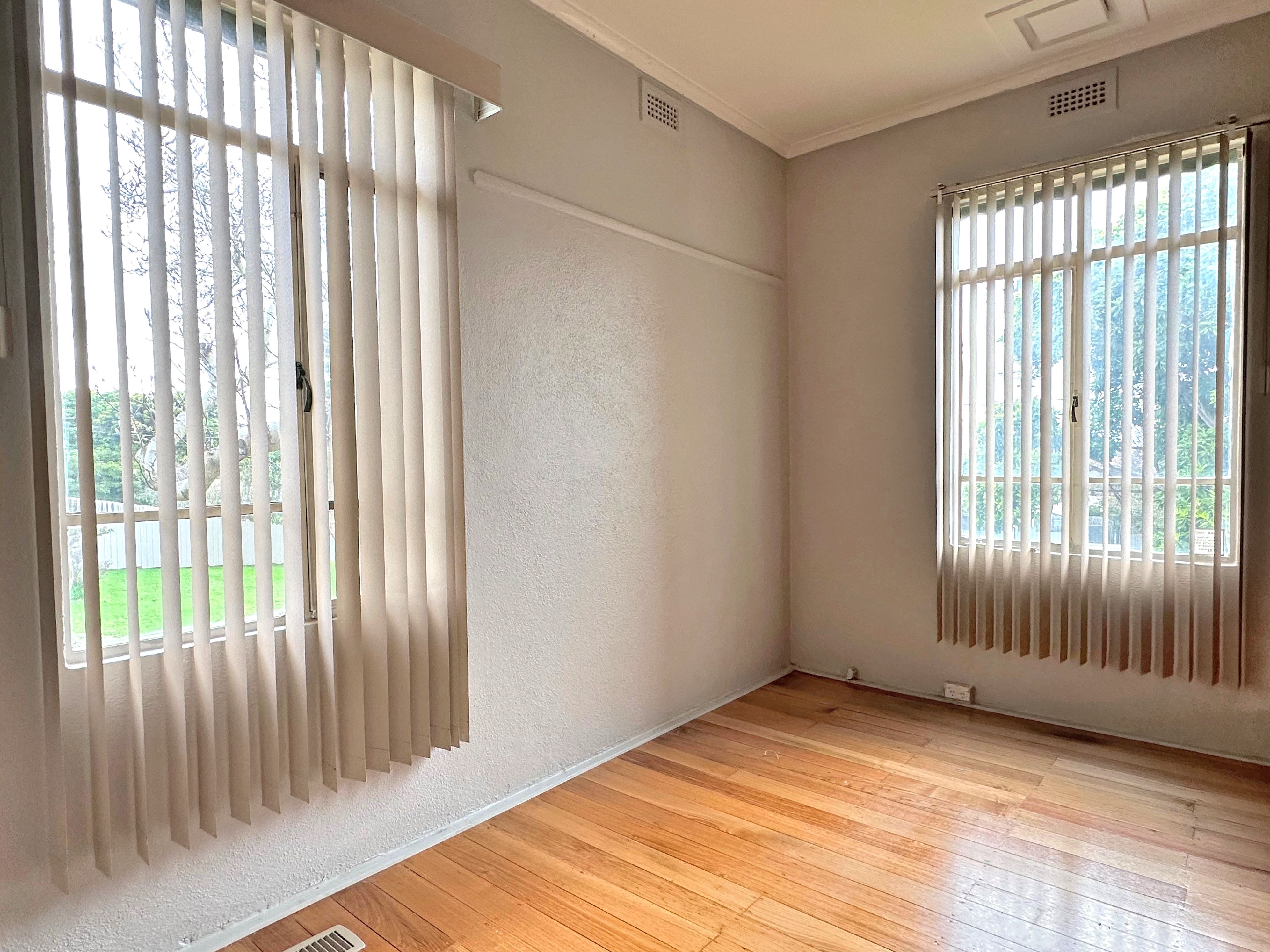 114 Summerhill Road — photo 10 of 13