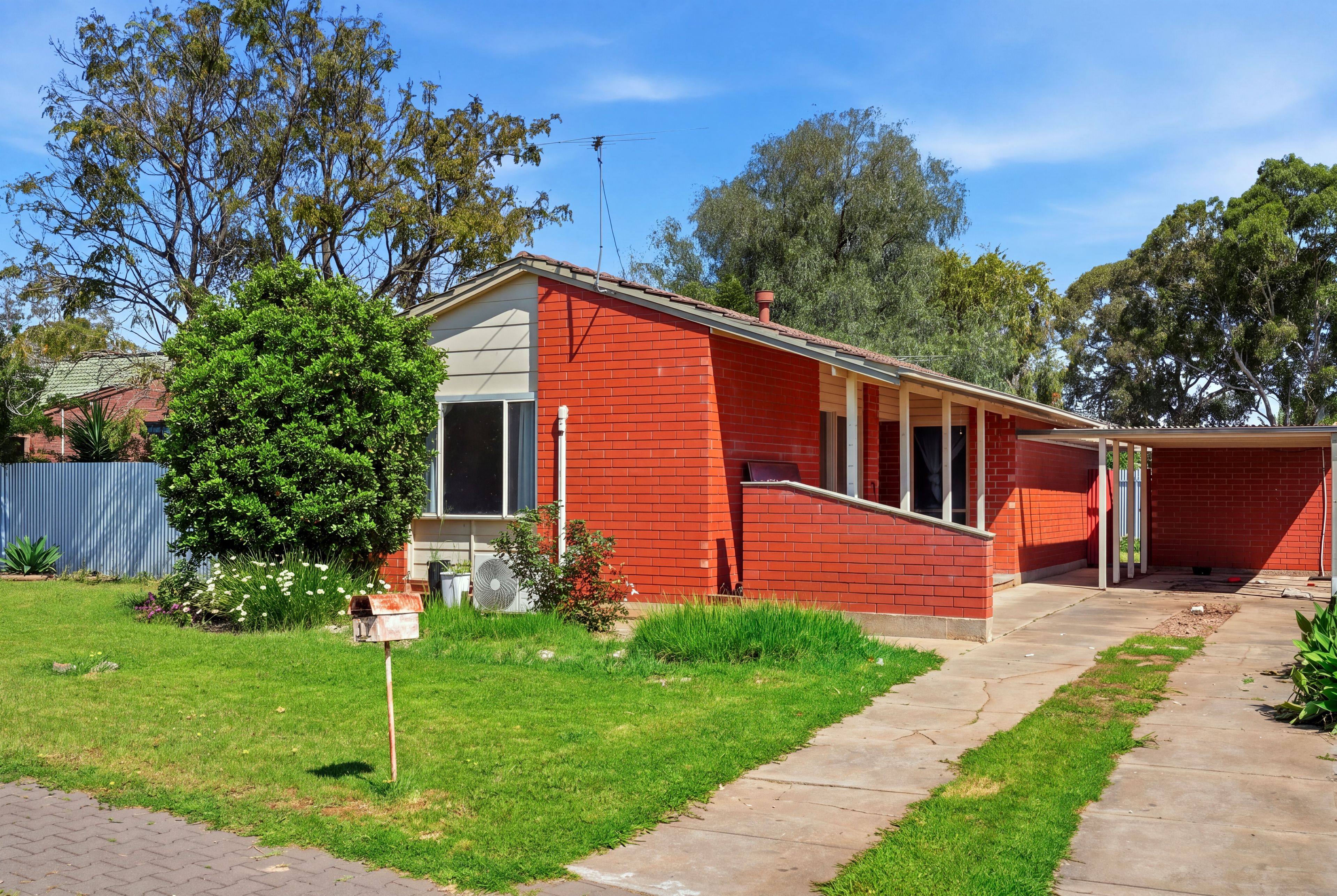 10 Koongarra Crescent, Munno Para, SA 5115