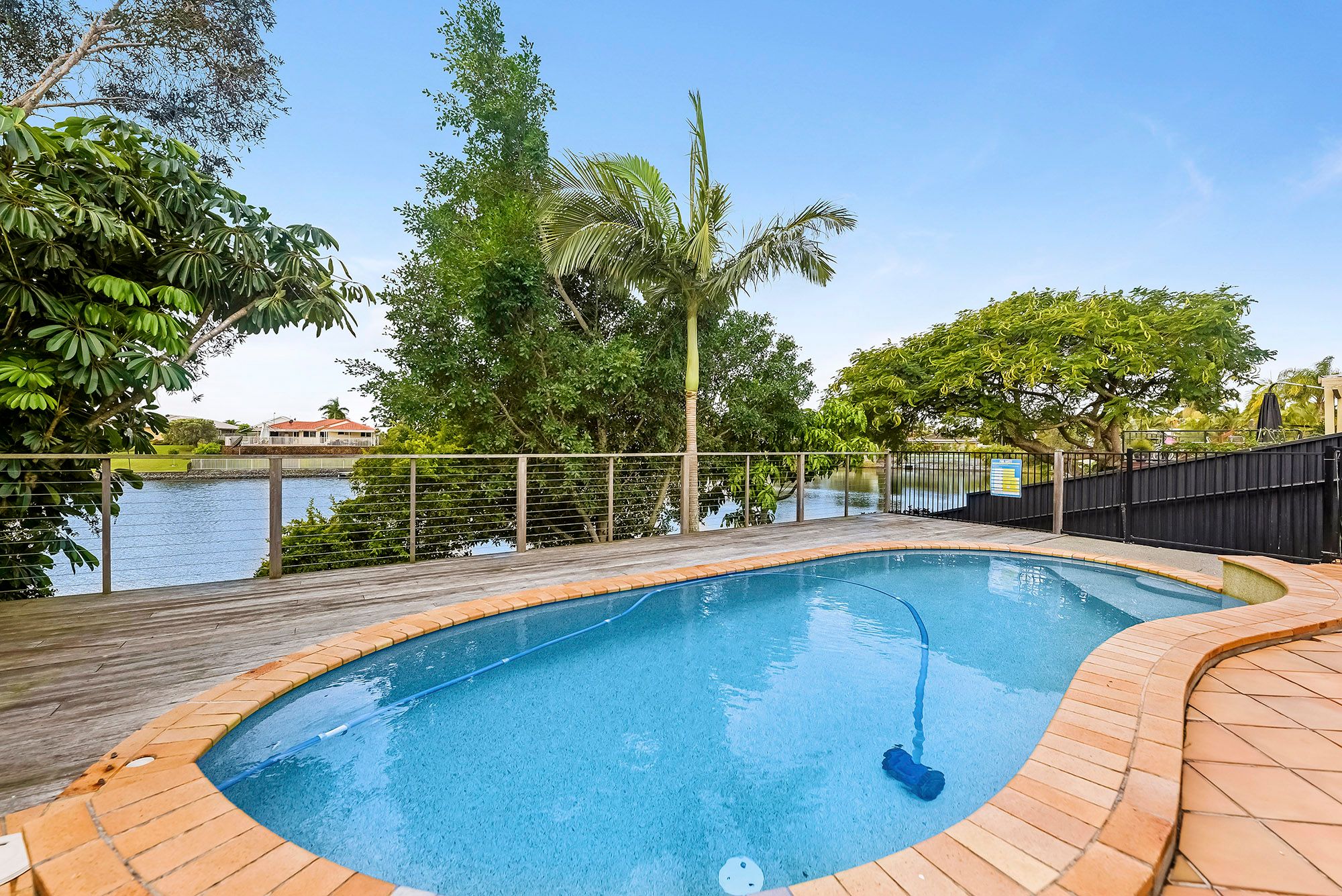 7 Southlake Drive, Varsity Lakes, QLD 4227