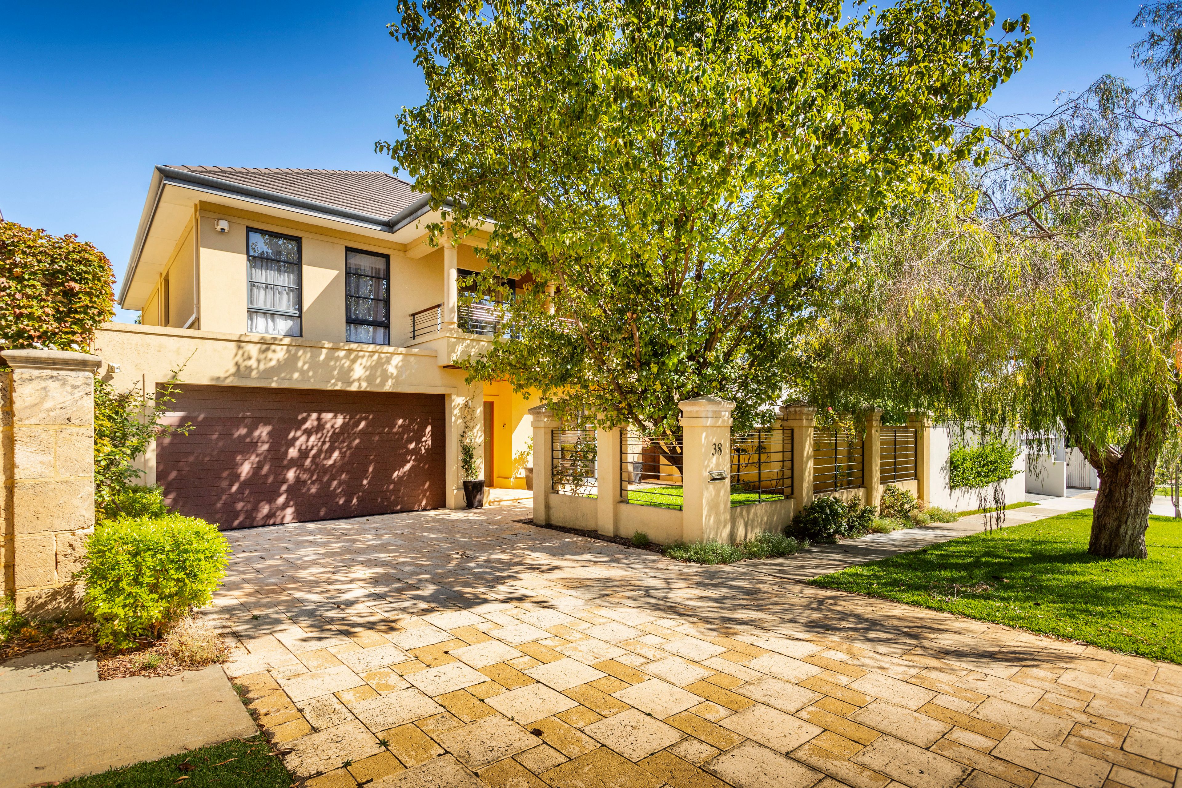 38 Johnston Street, Peppermint Grove, WA 6011