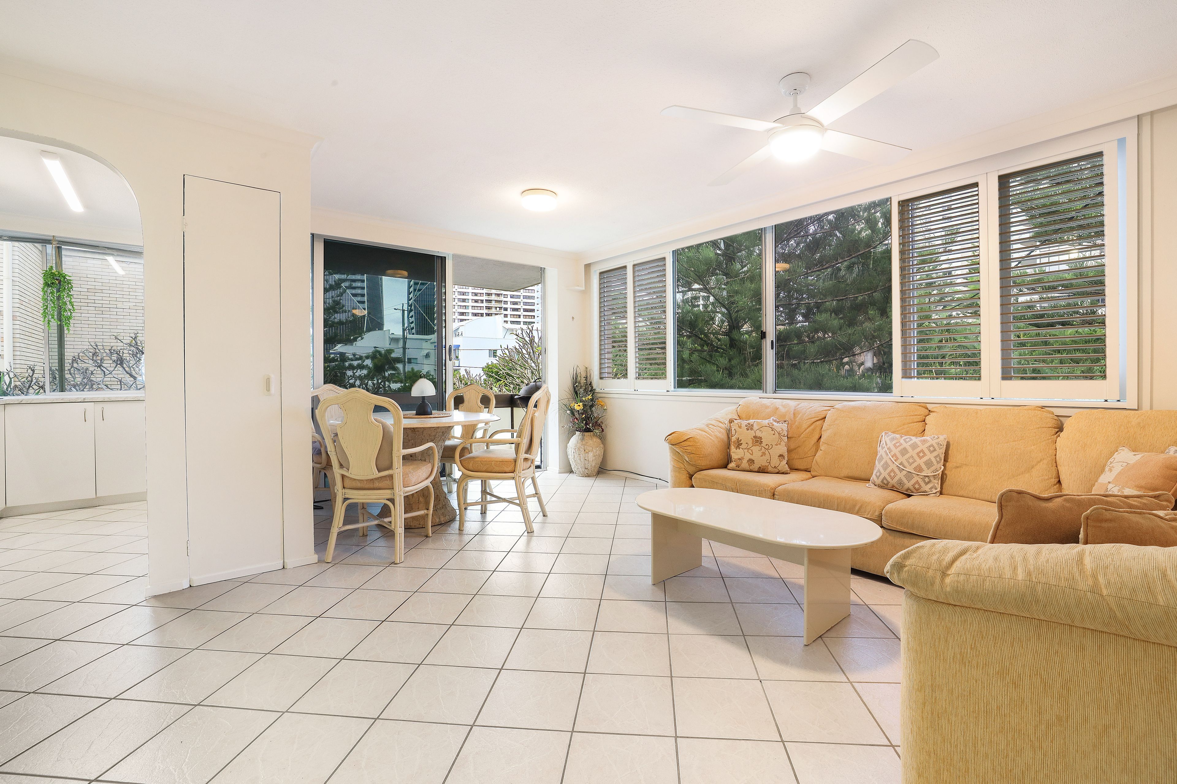 4/186 Surf Parade 'Ampat', Surfers Paradise, QLD 4217