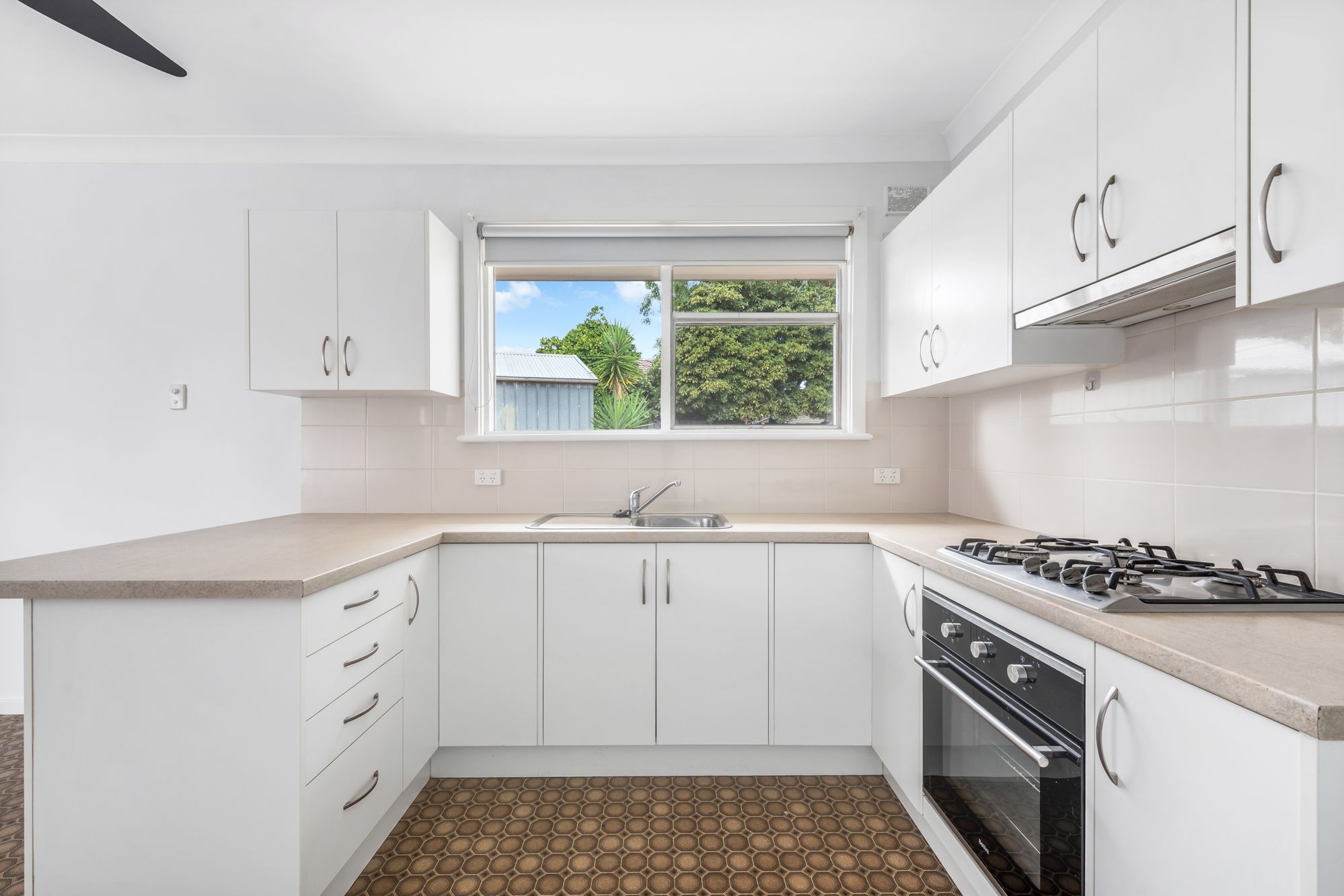 8 Claret Street, Morphett Vale, SA 5162
