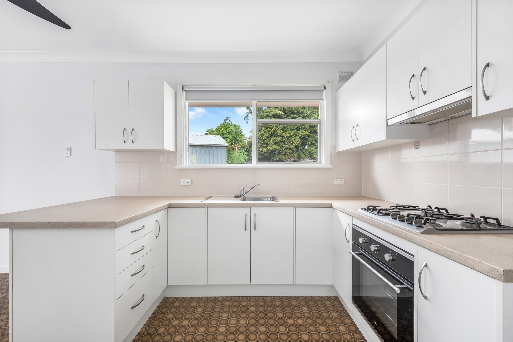 8 Claret Street, Morphett Vale, SA 5162