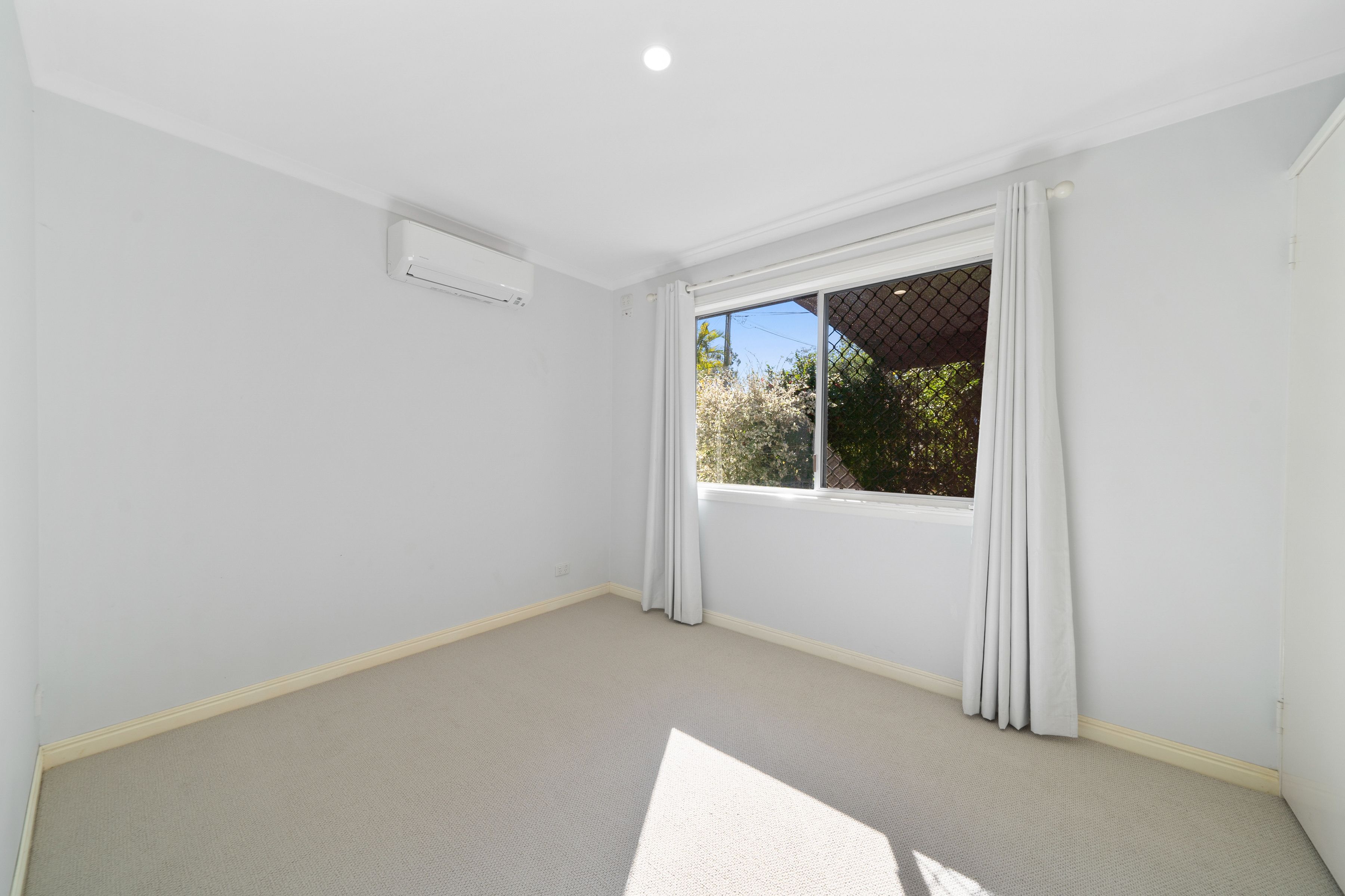 5 Girralong Street — photo 4 of 10