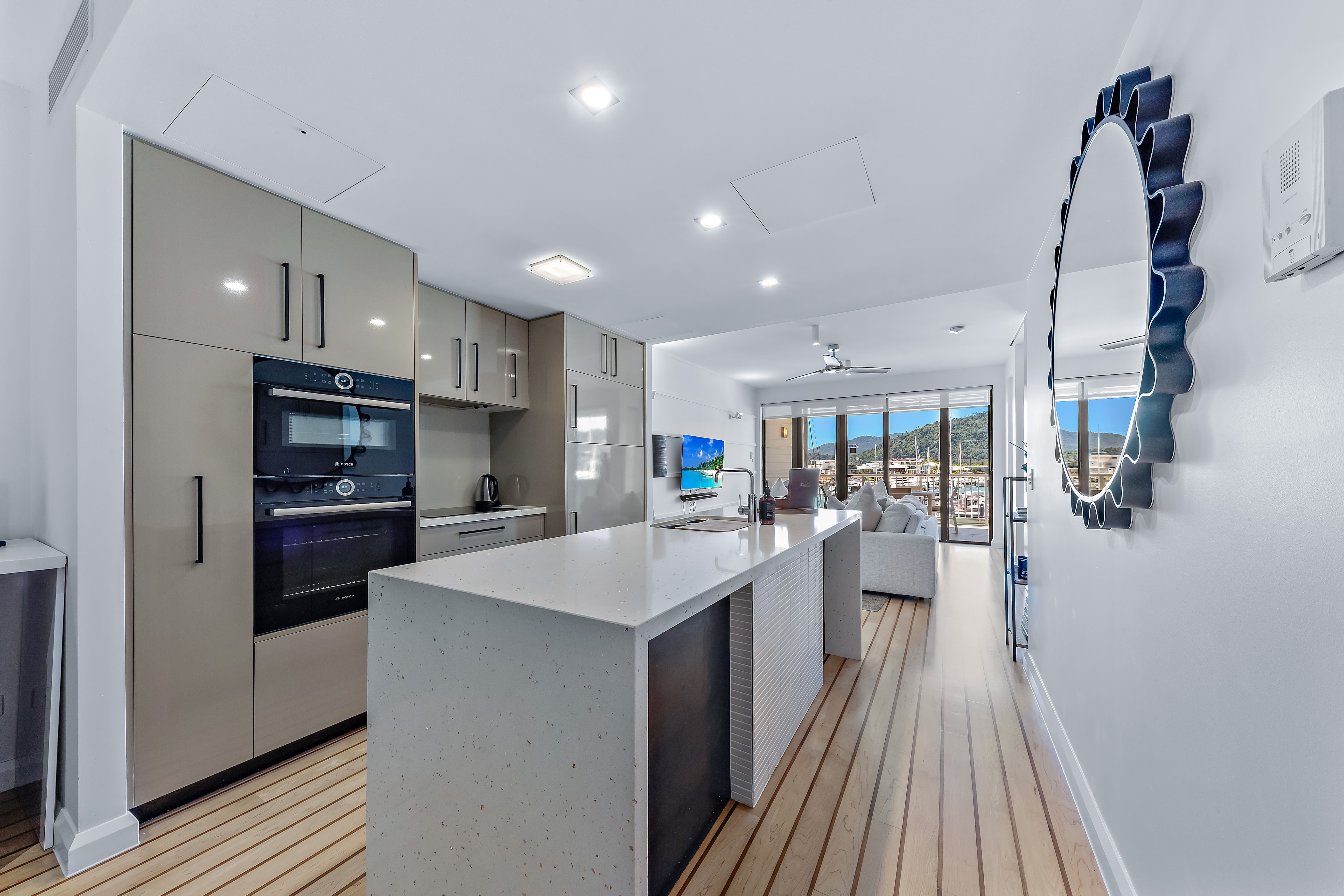 204/33 Port Drive — photo 4 of 18