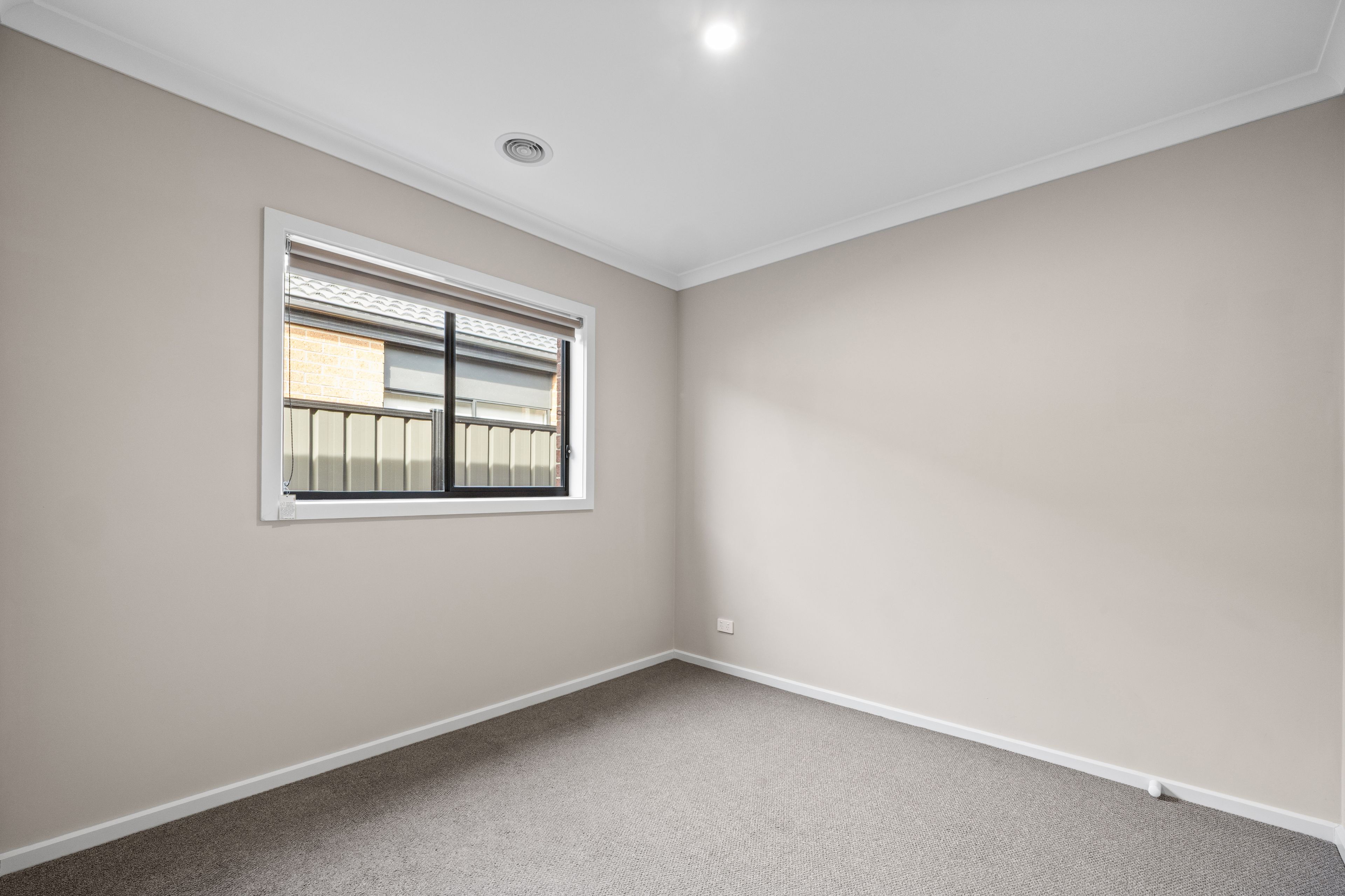8 Conebush Street — photo 10 of 12
