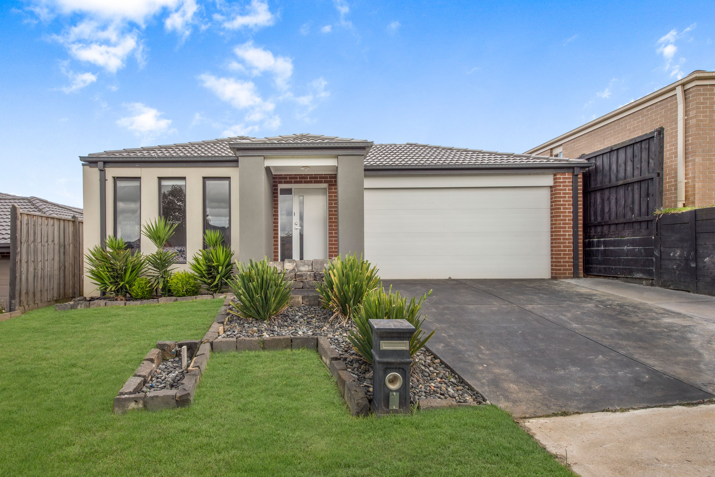 7 Summit Drive, Pakenham, VIC 3810 Sold House Ray White Pakenham