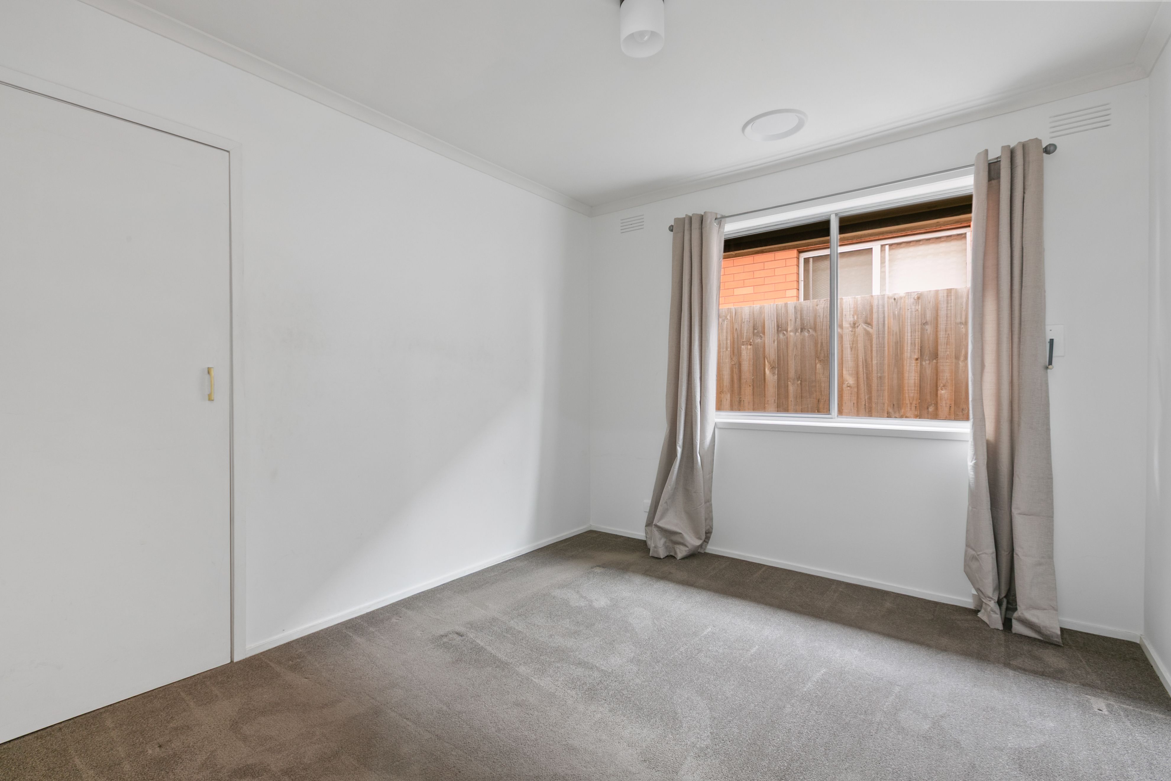 101 Gardenia Road — photo 9 of 11
