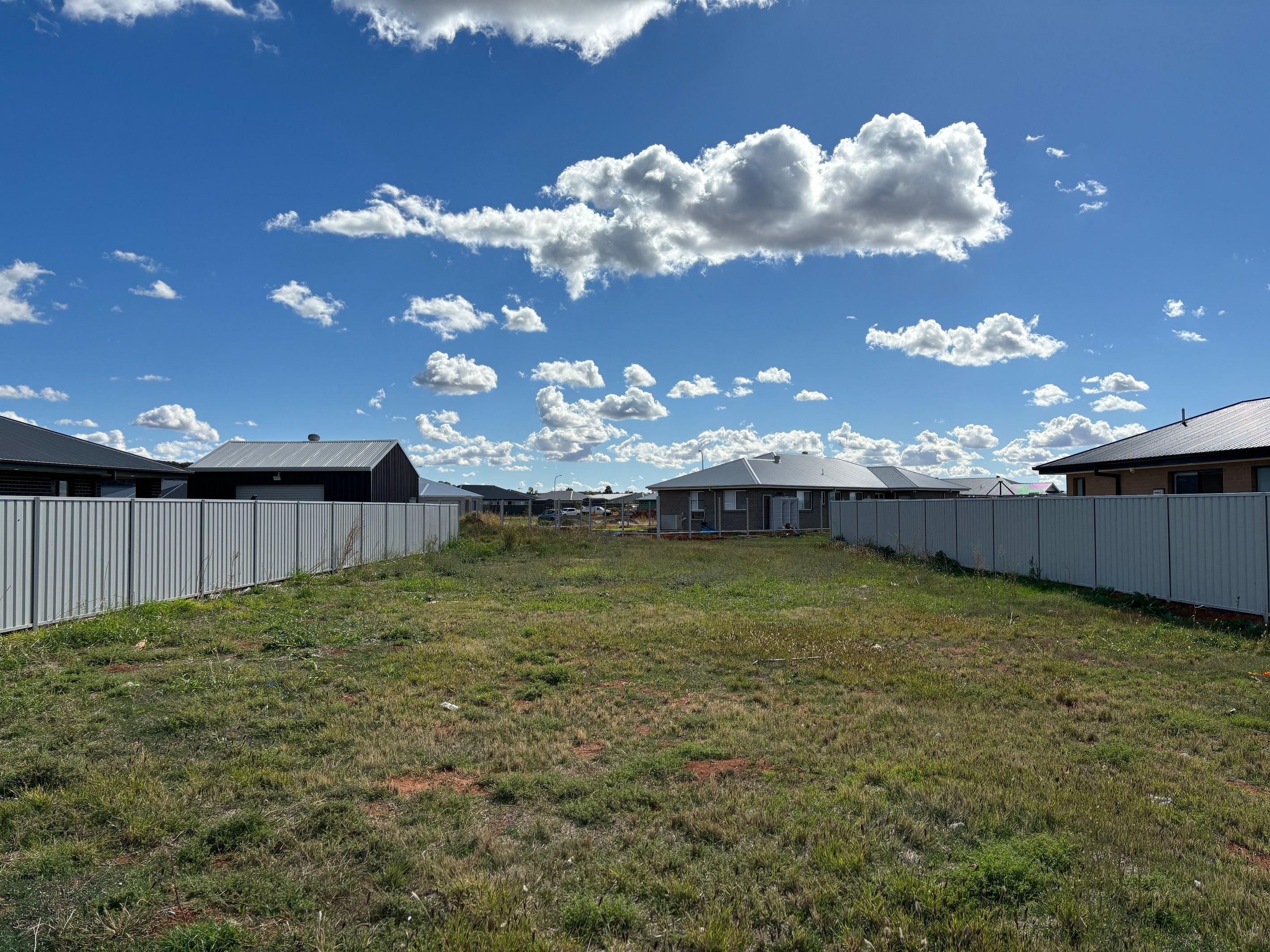 25 Piper Circuit, Griffith, NSW 2680