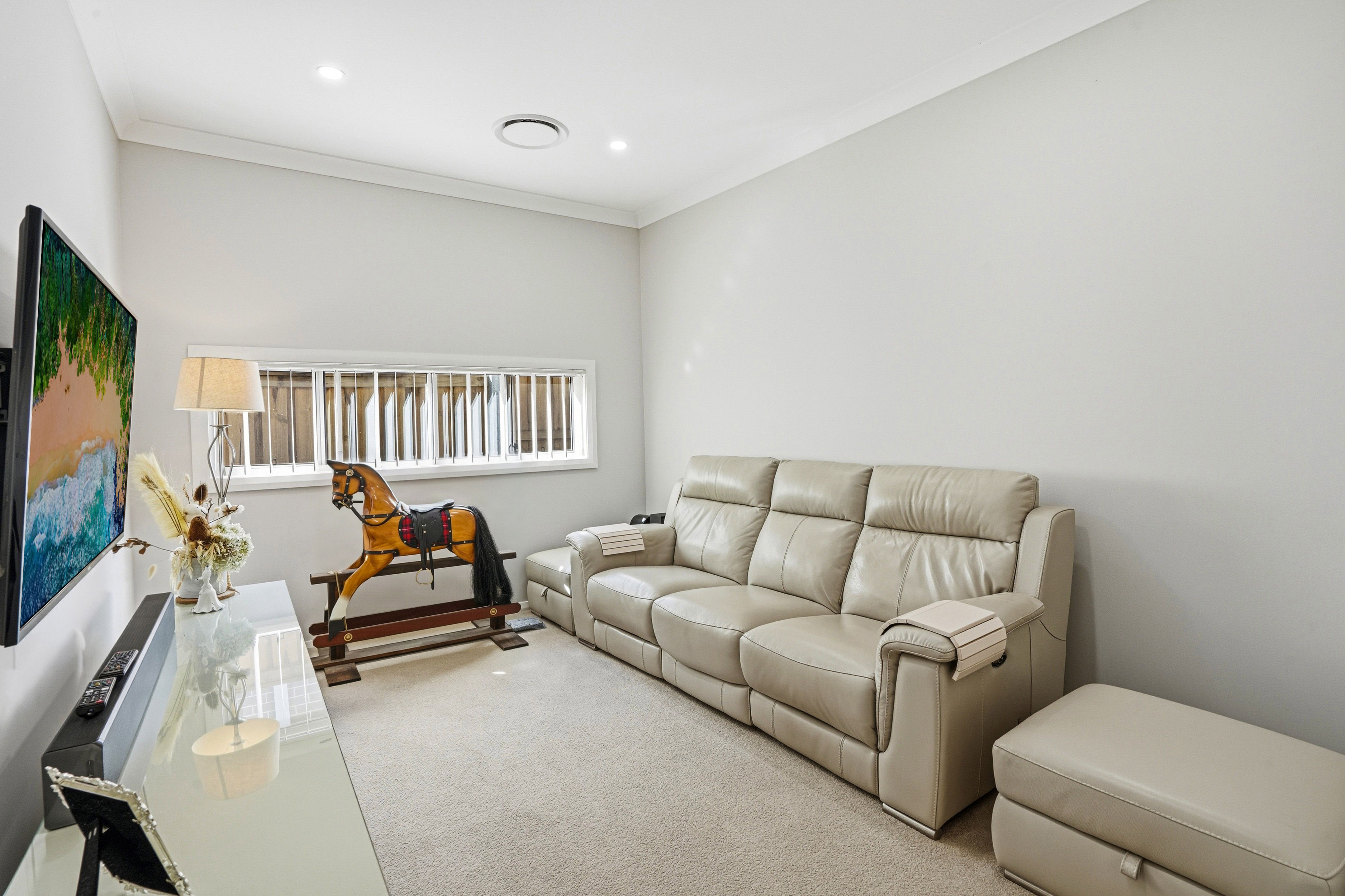17 Plateau Street — photo 9 of 10