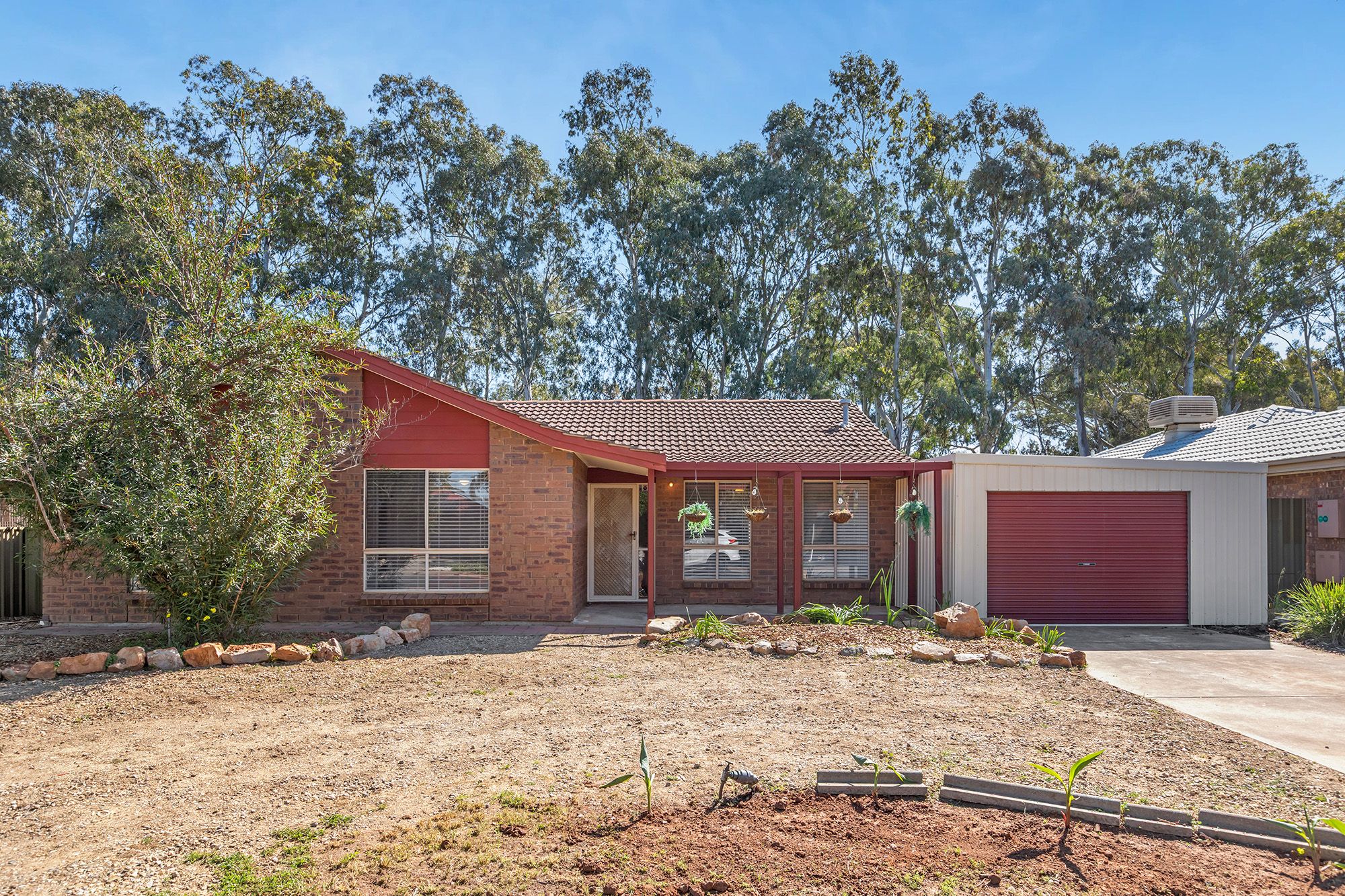 16 Leicester Grove — photo from Ray White Barossa Valley