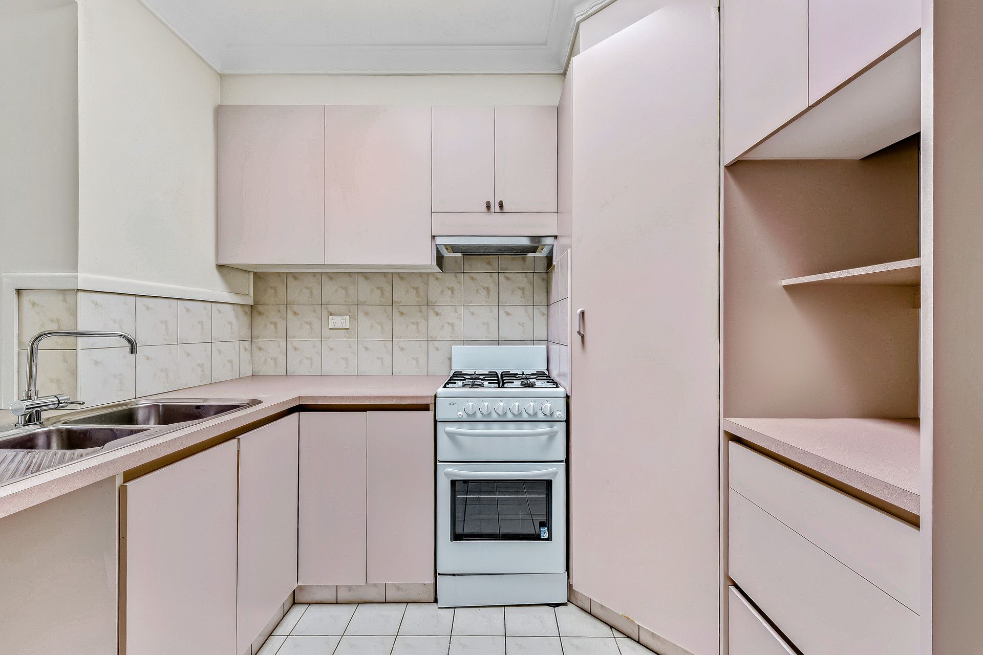 37 Studley Street — photo 8 of 20