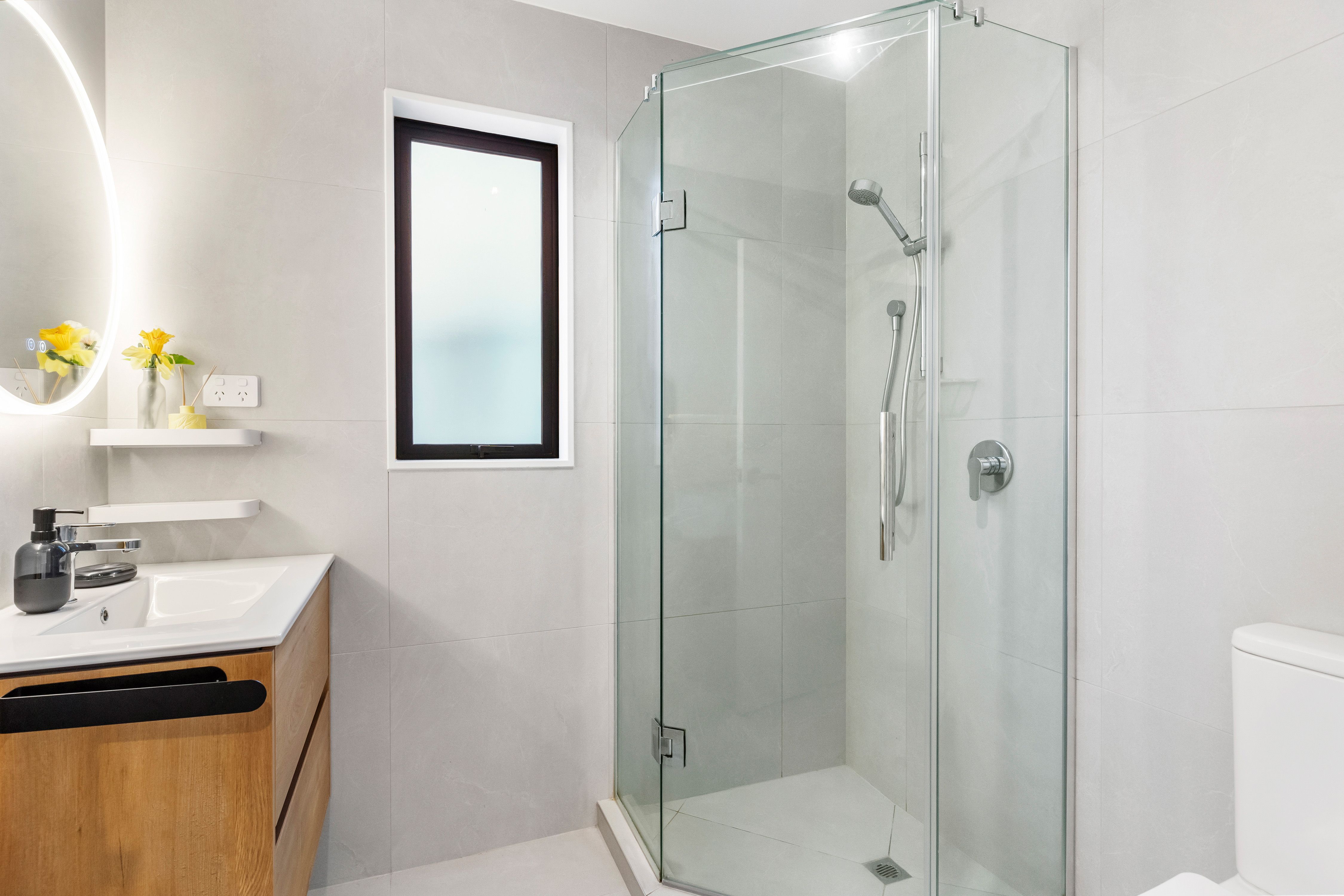 64A Rosewarne Crescent, Glendene, Waitakere City