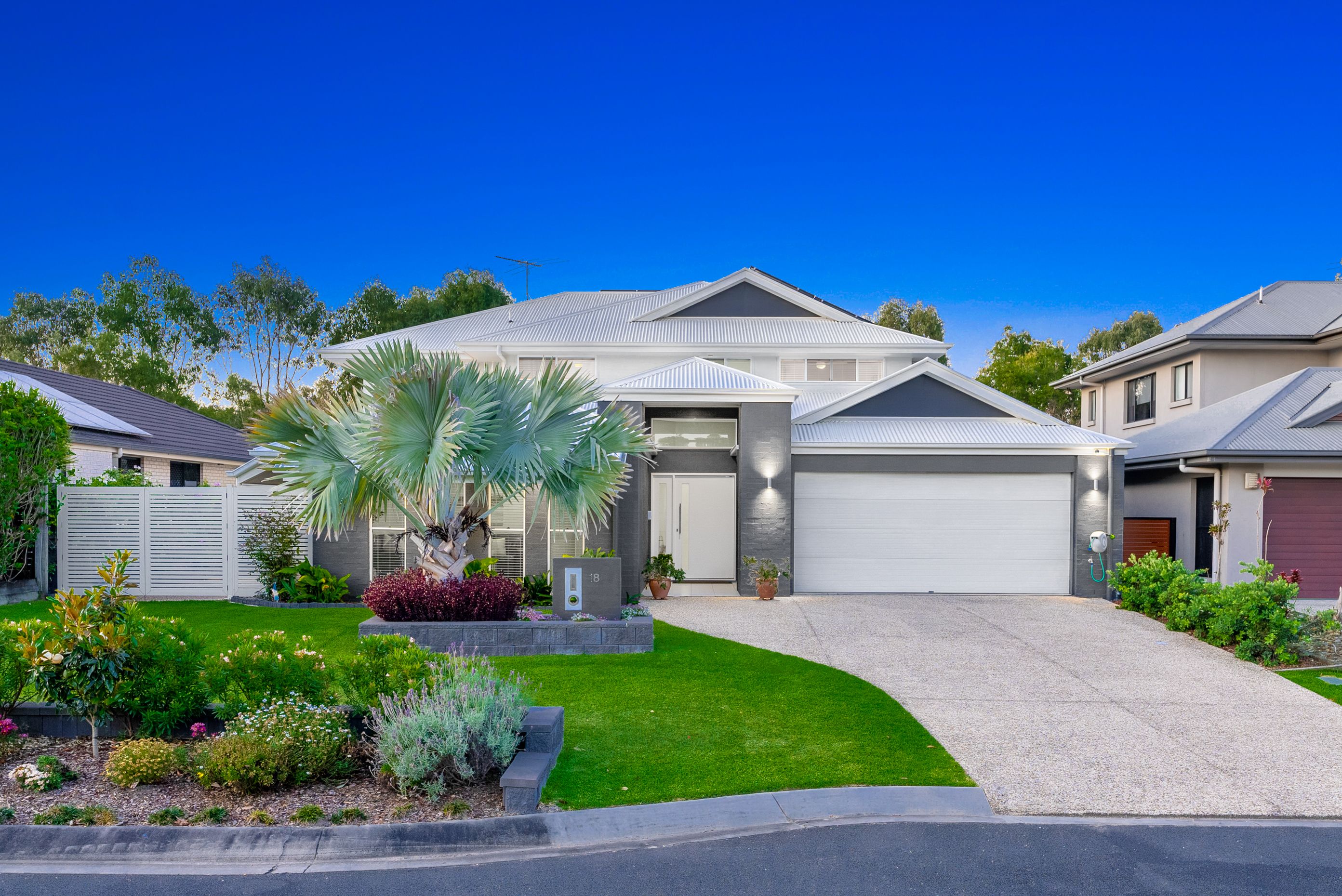 18 Kowari Crescent, North Lakes, QLD 4509