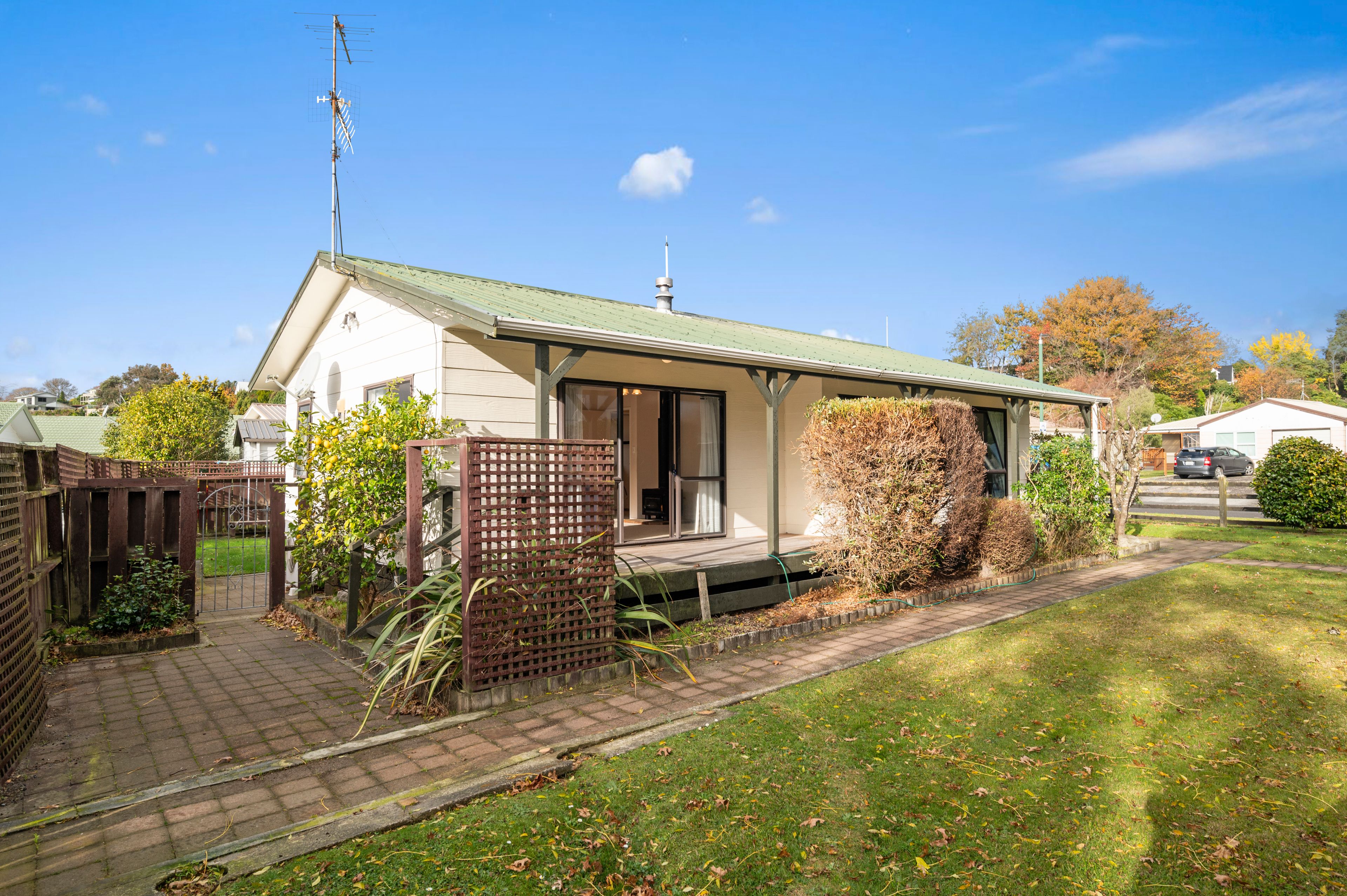 48A Aquarius Drive, Kawaha Point, Rotorua District 3010 Sold House